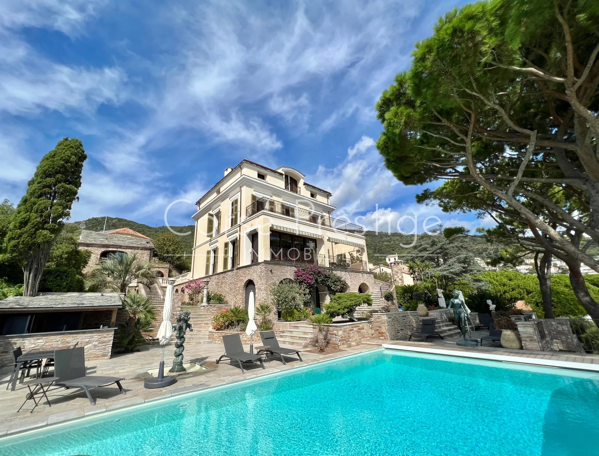 mansion for rent - access to the sea by foot - cap corse image3