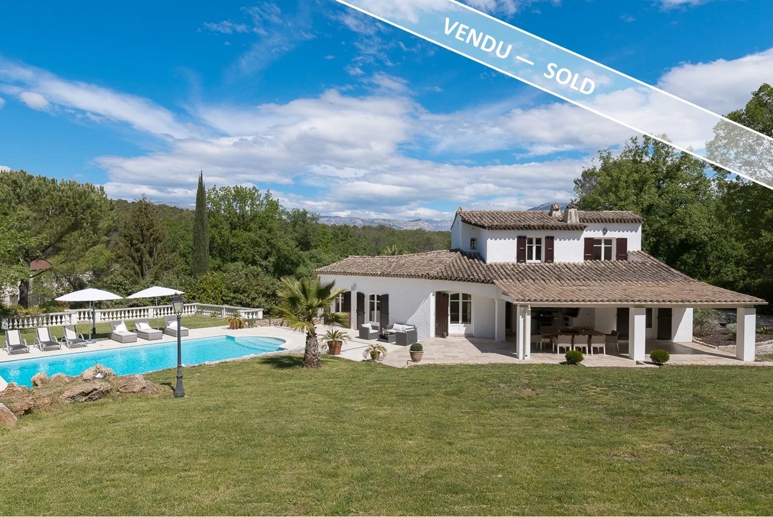 Valbonne - Beautifully renovated villa walking distance from the village