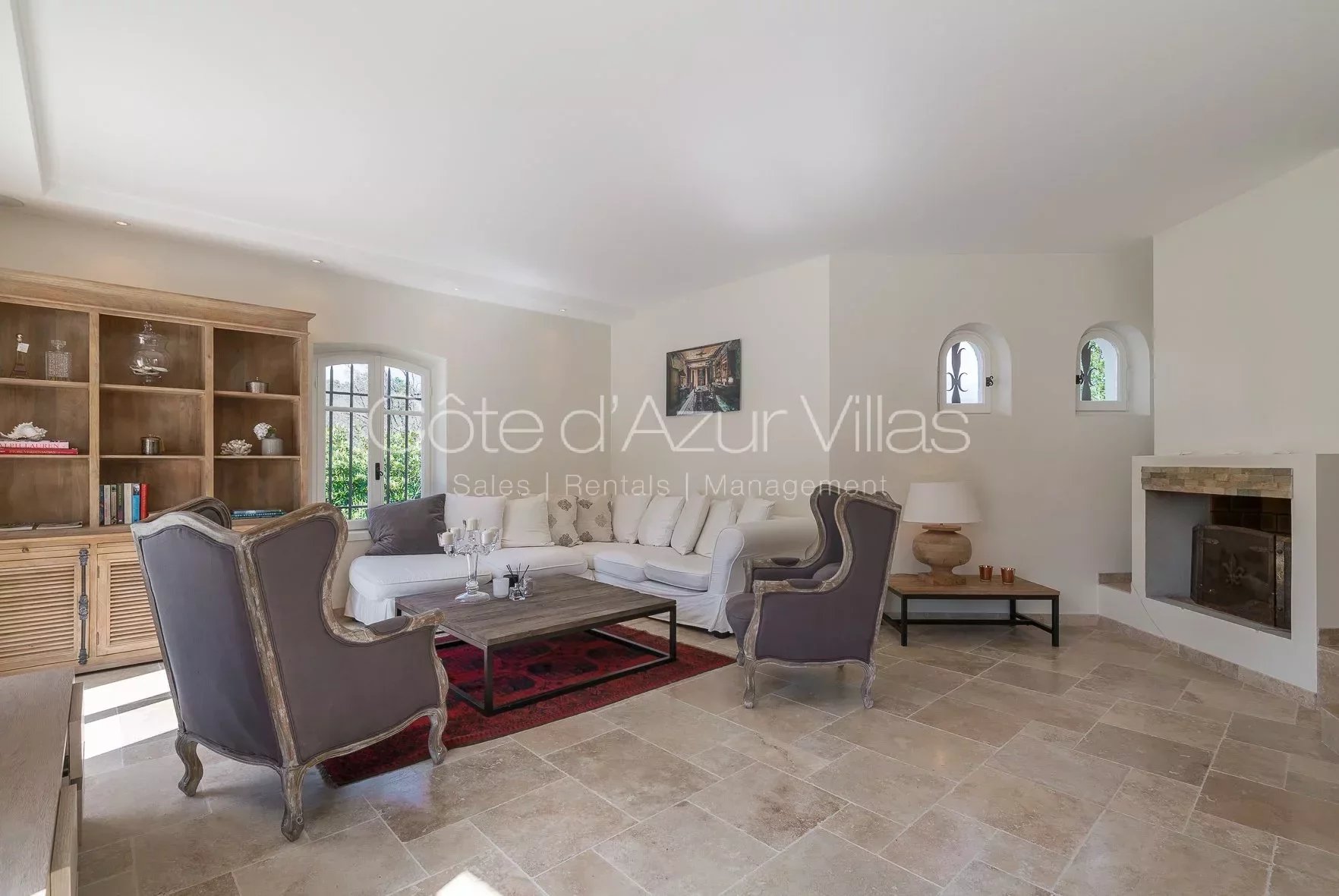 Valbonne - Beautifully renovated villa walking distance from the village