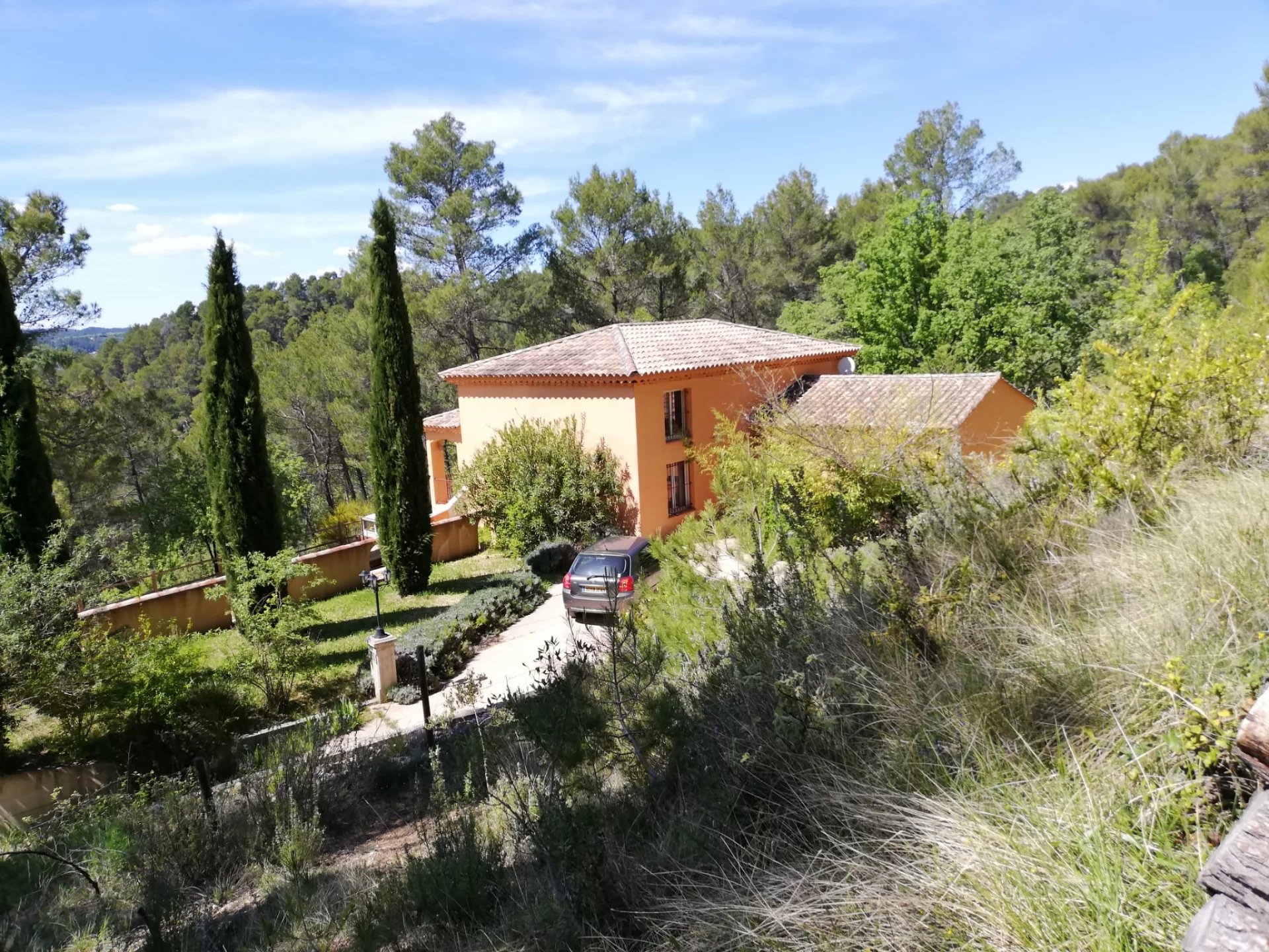 BARJOLS - 4-bedroom Villa with a pool, 8 052m2 of land, and an independent 6-person cottage/gîte