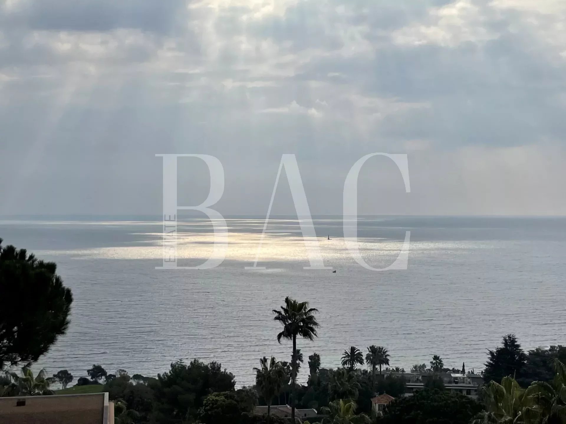 Super Cannes, duplex apartment with panoramic sea view