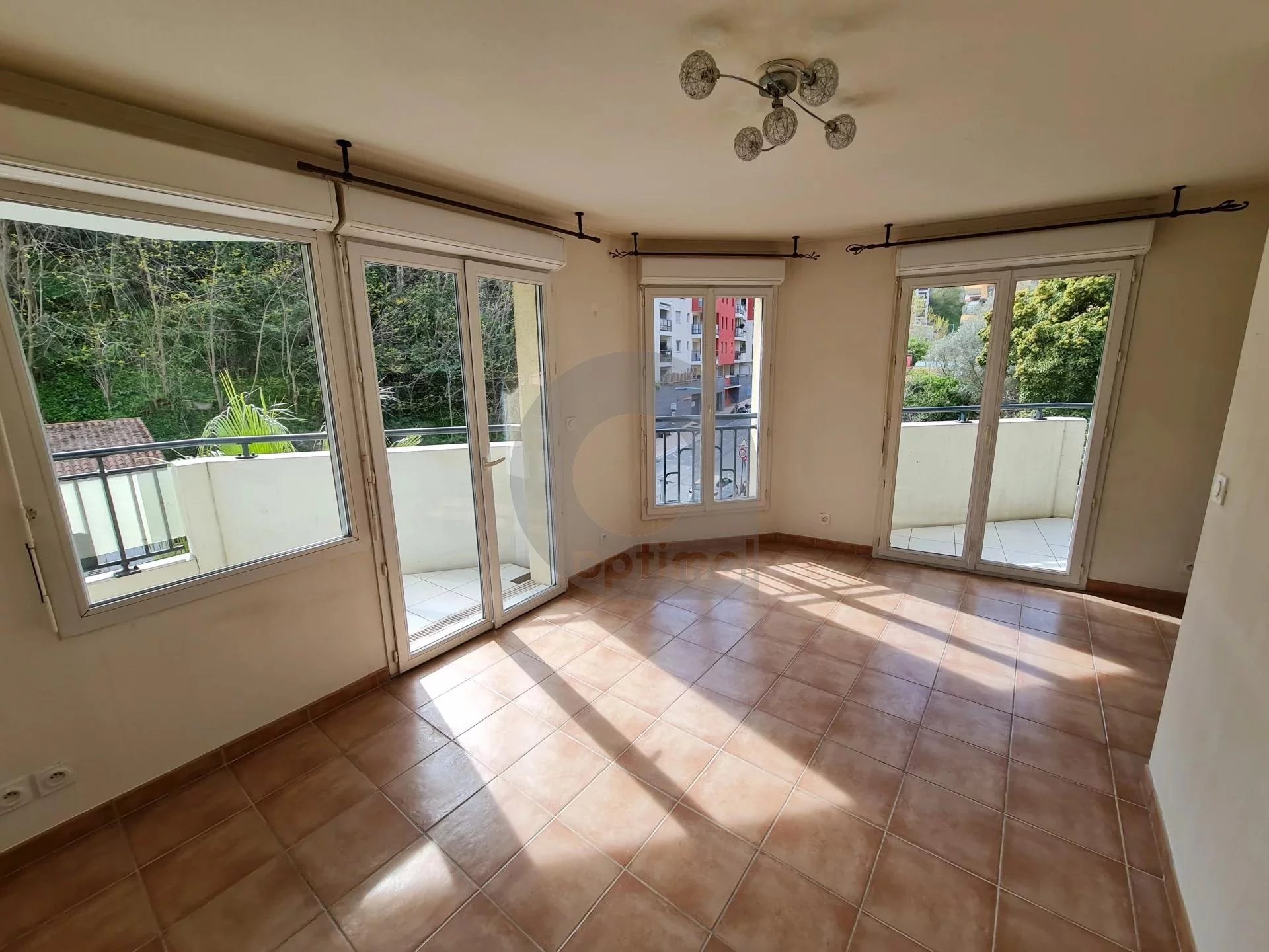 APPARTEMENT DEUX PIECES MENTON BORRIGO