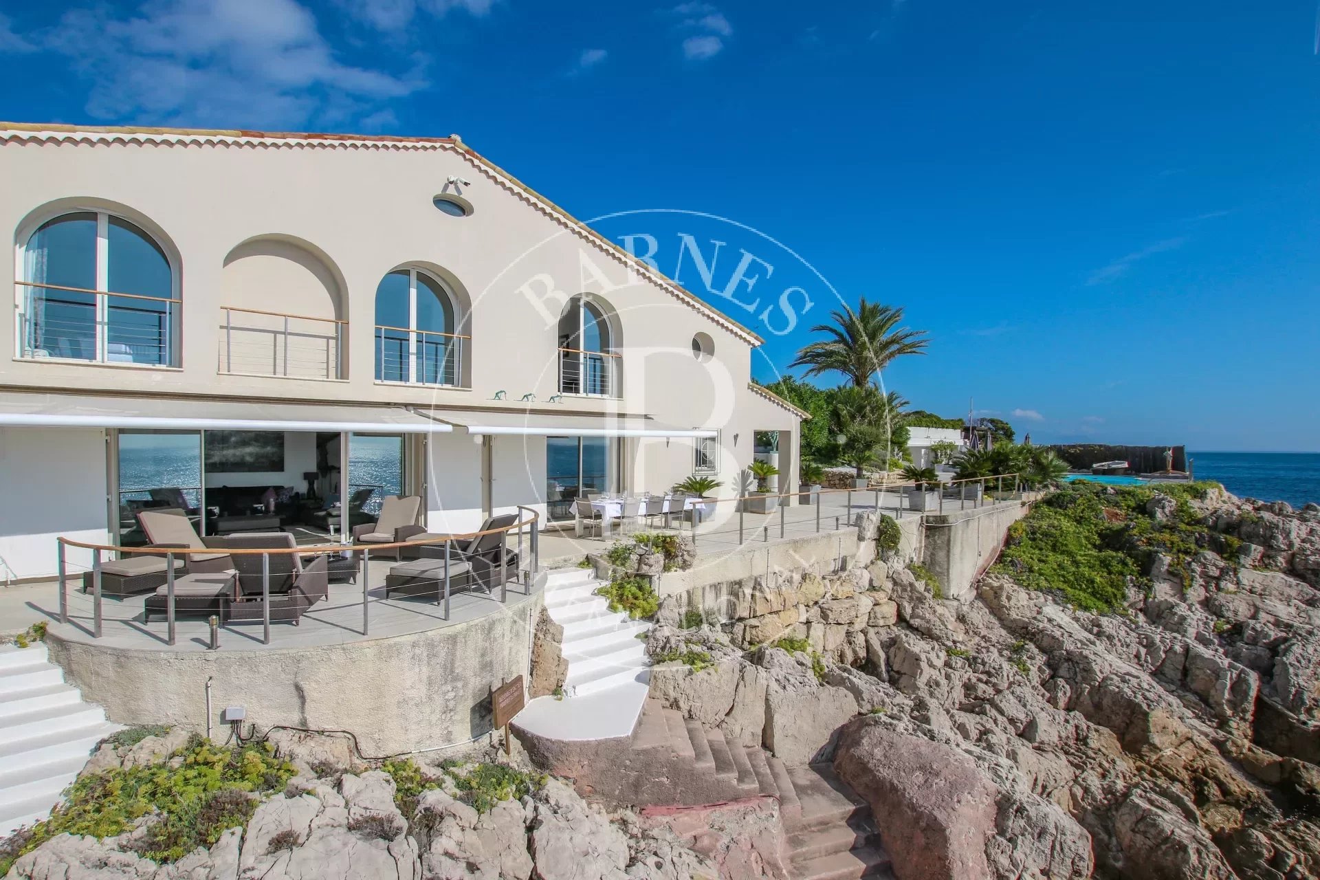 Villa Antibes - picture 2 title=