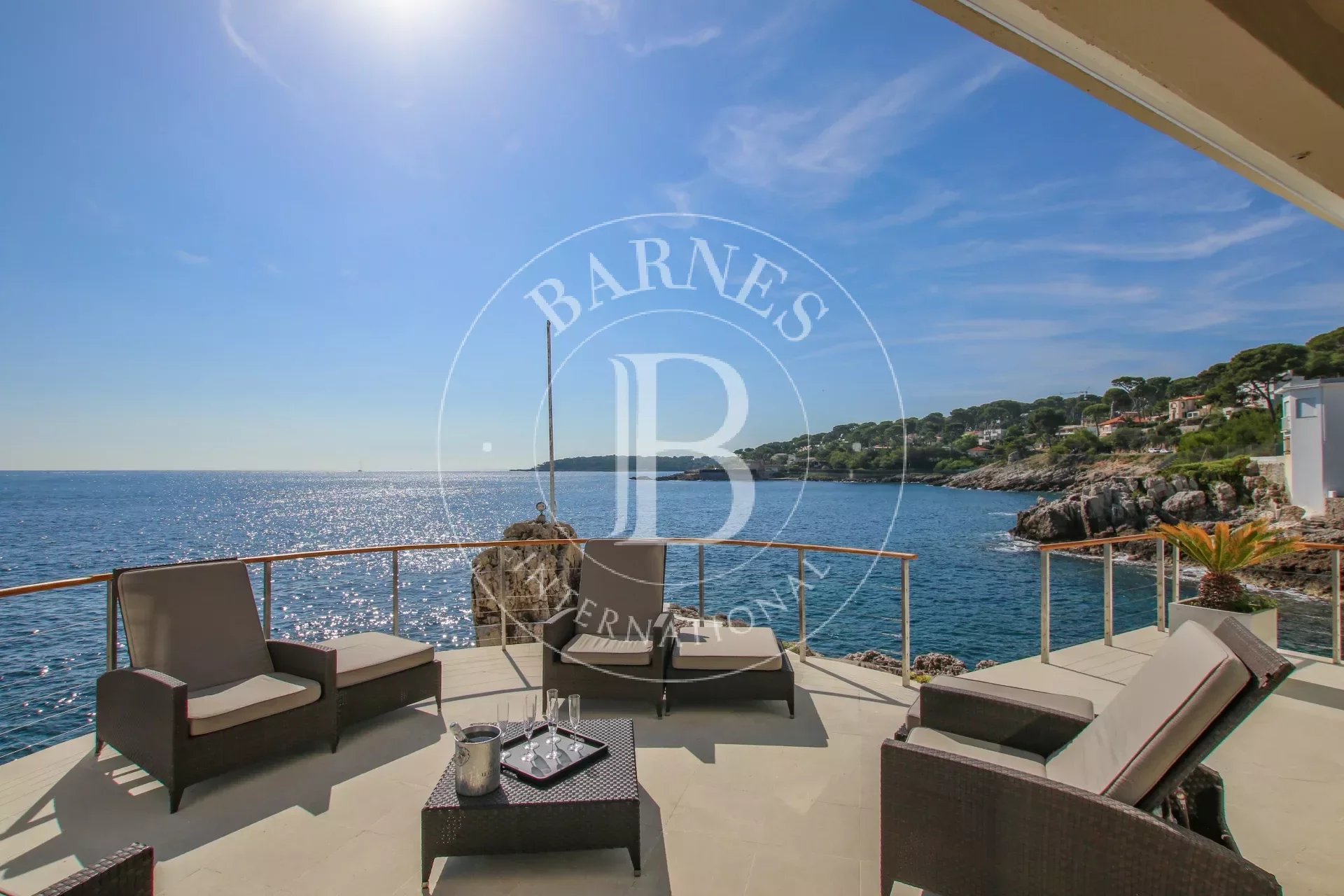 Villa Antibes - picture 7 title=
