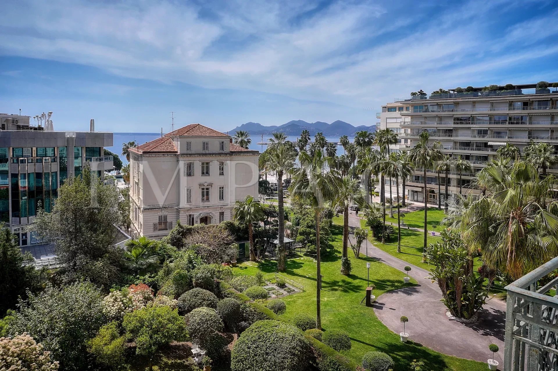 Appartement à vendre Cannes Croisette - Vue mer et jardins