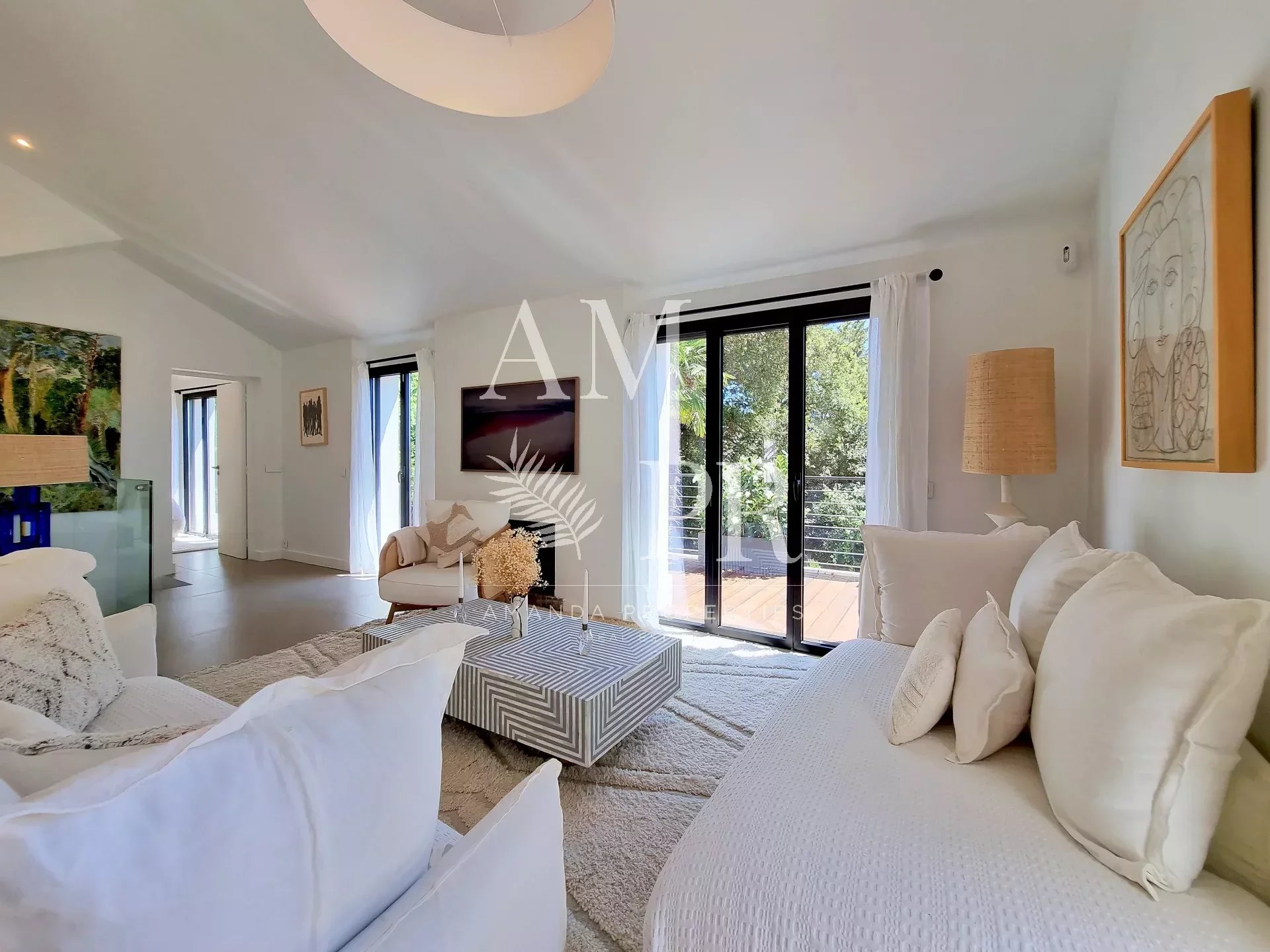 Cannes Centre - Charming villa of 170sqm in the city centre - sleeps 9
