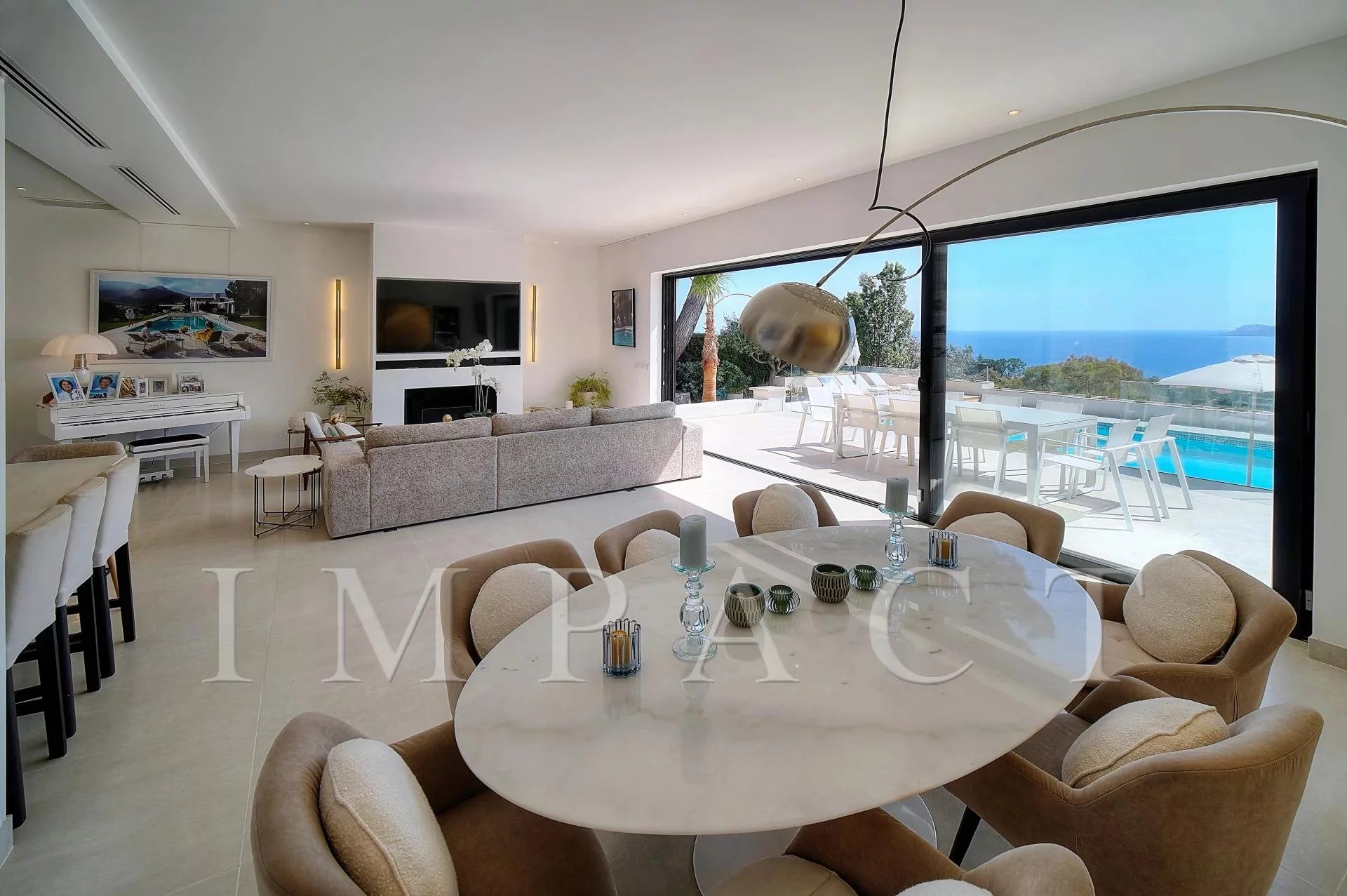 Cannes - Croix-des-Gardes - Villa with sea view for rent