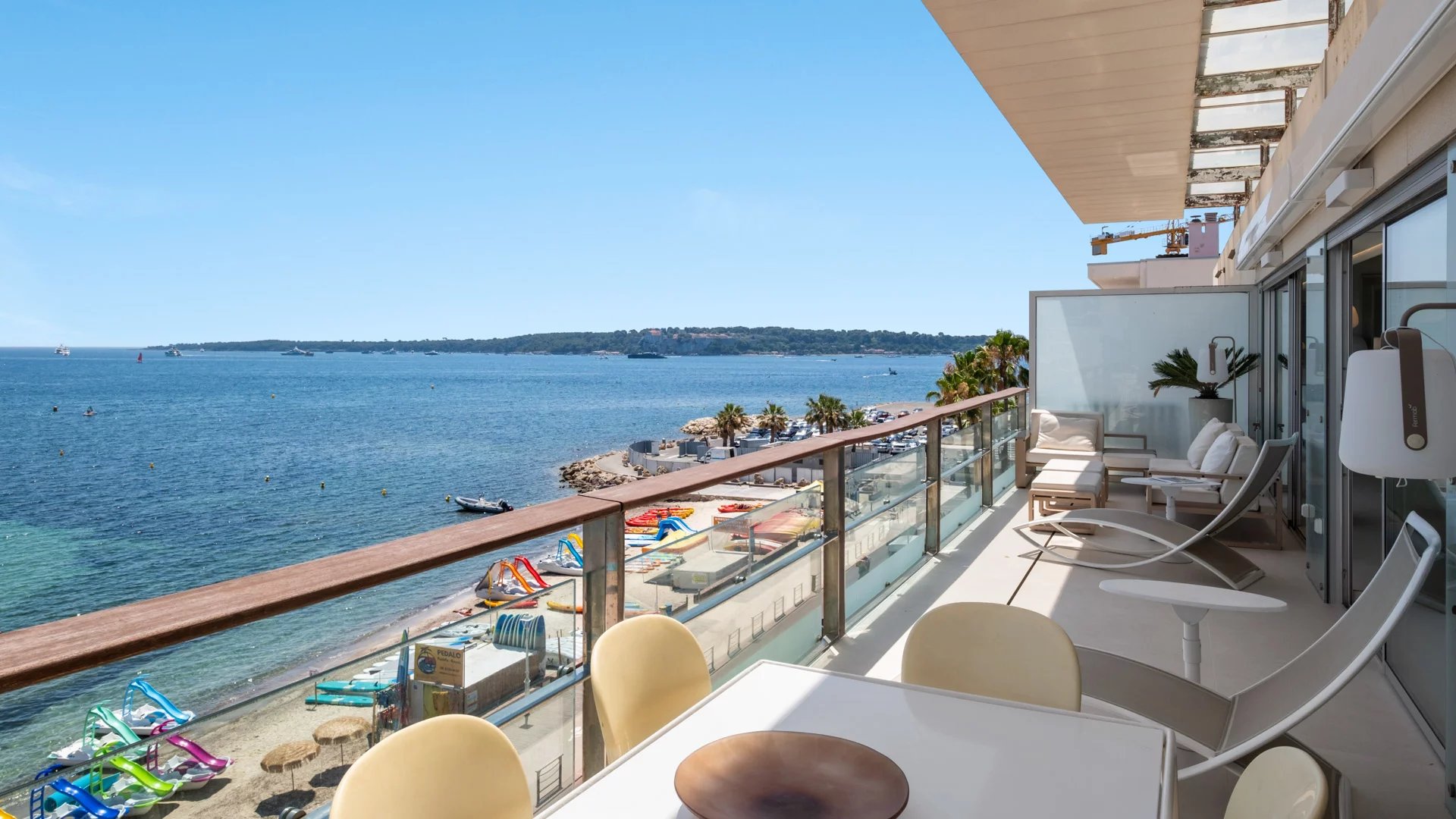 Seasonal rental Apartment Cannes Palm Beach