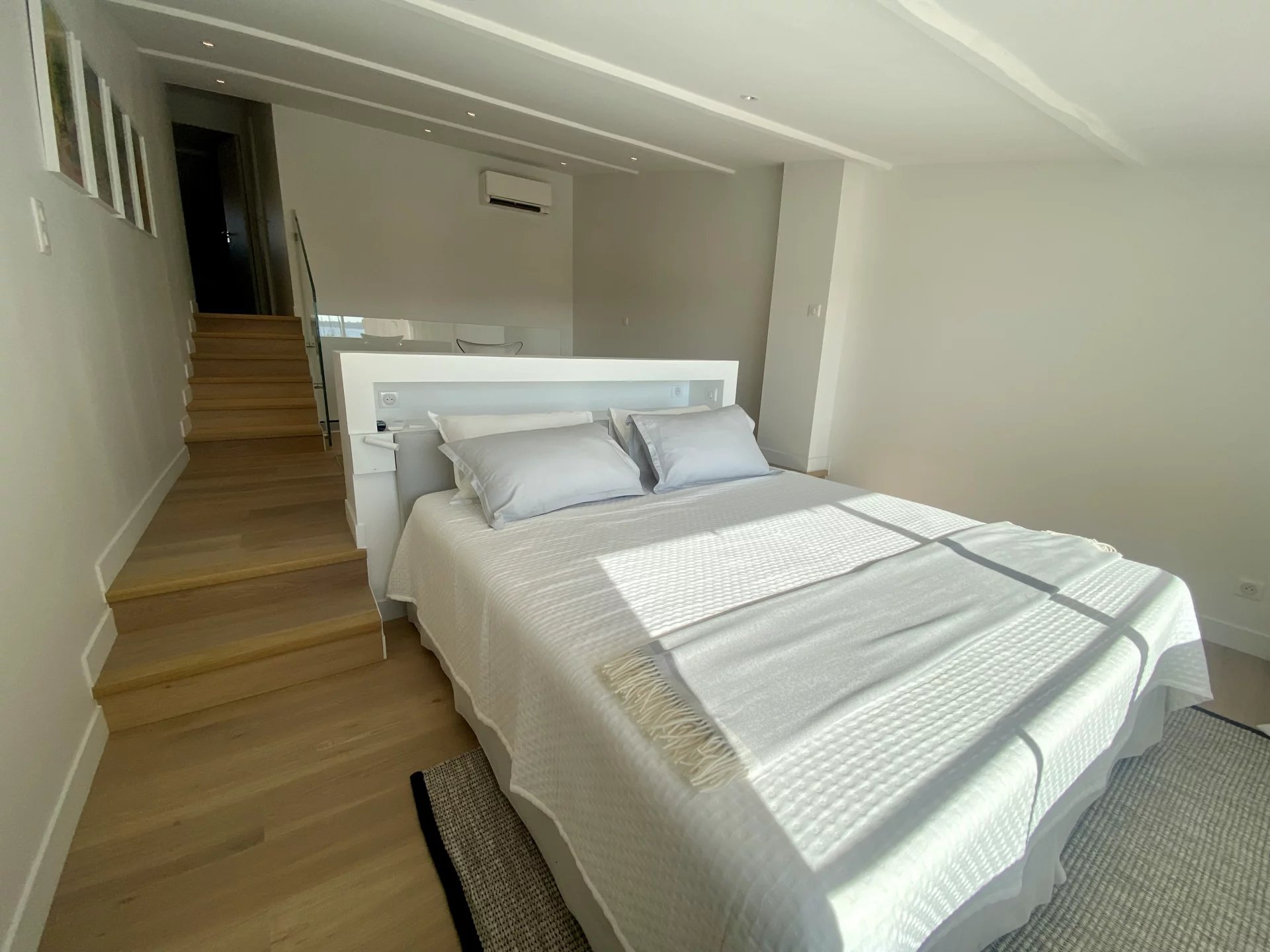VENTE : appartement T4 (109 m²) à Cannes RUE FELIX FAURE