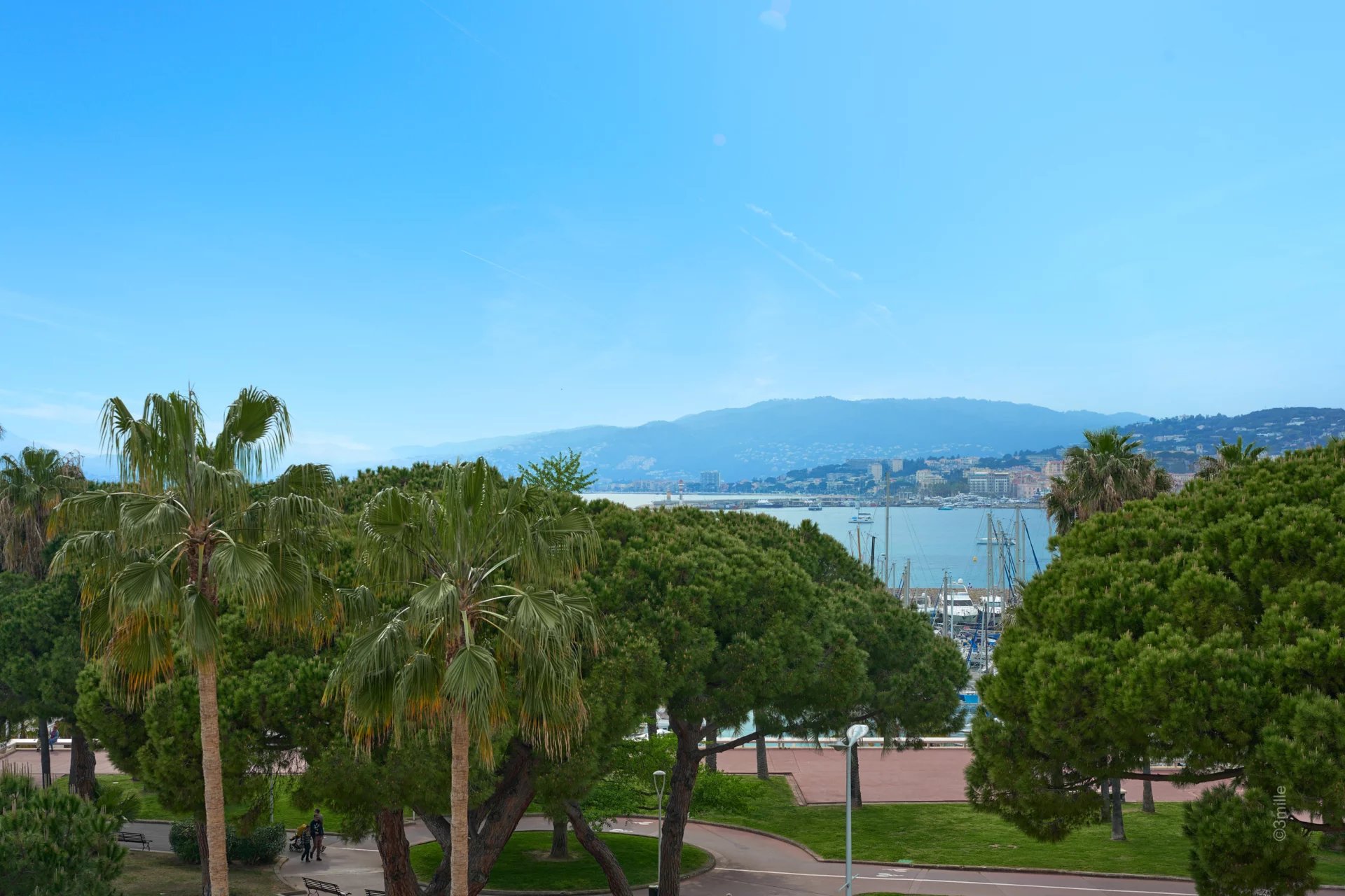 Seasonal rental Apartment Cannes Pointe Croisette
