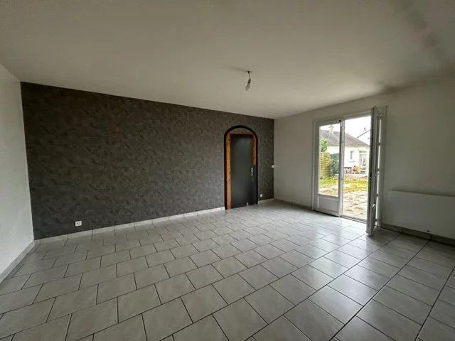 Rental House - Savigné-sur-Lathan