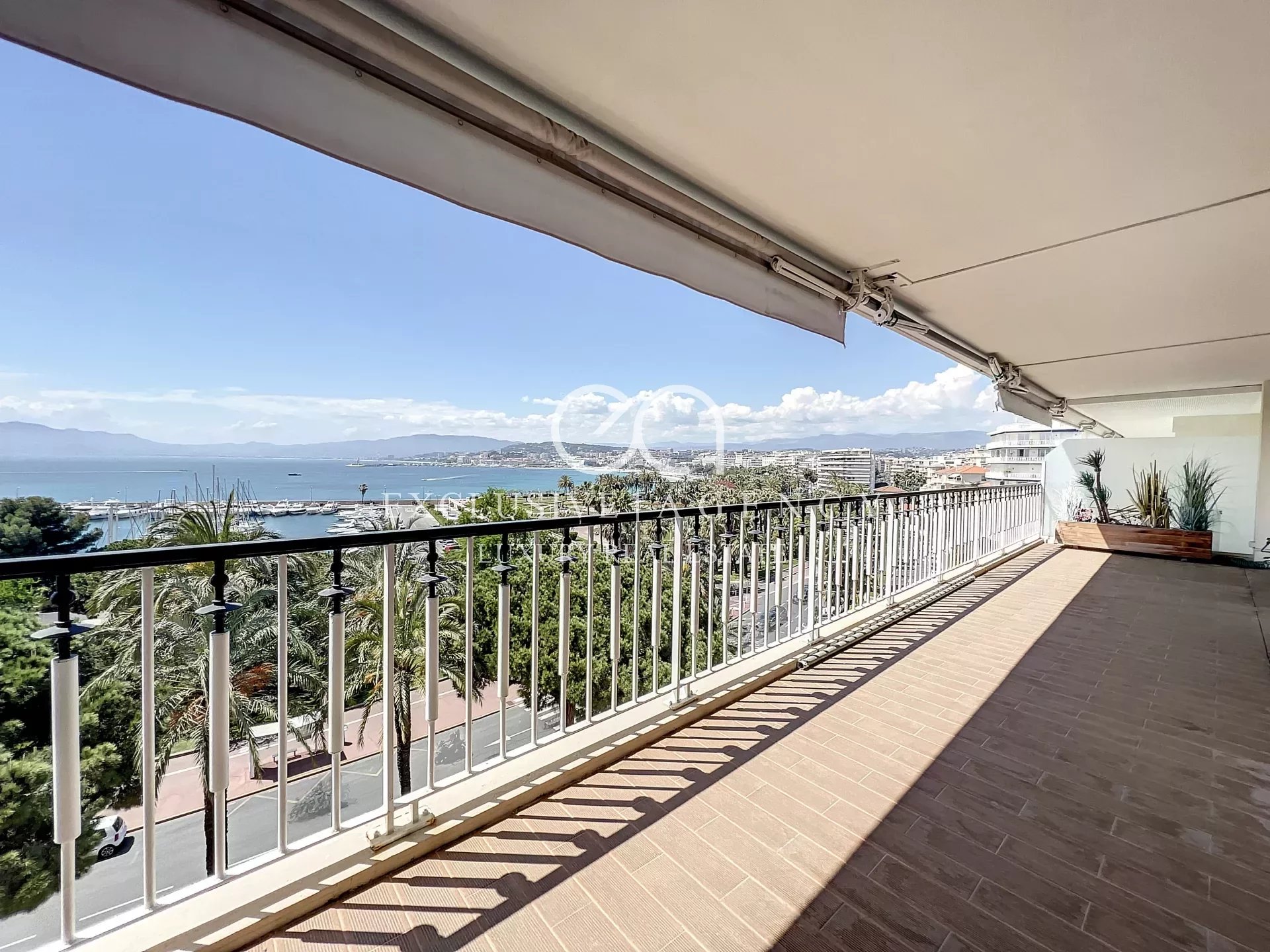 THE CROISETTE IN CANNES - APARTMENT FOR SALE 3/4 ROOMS 139m²