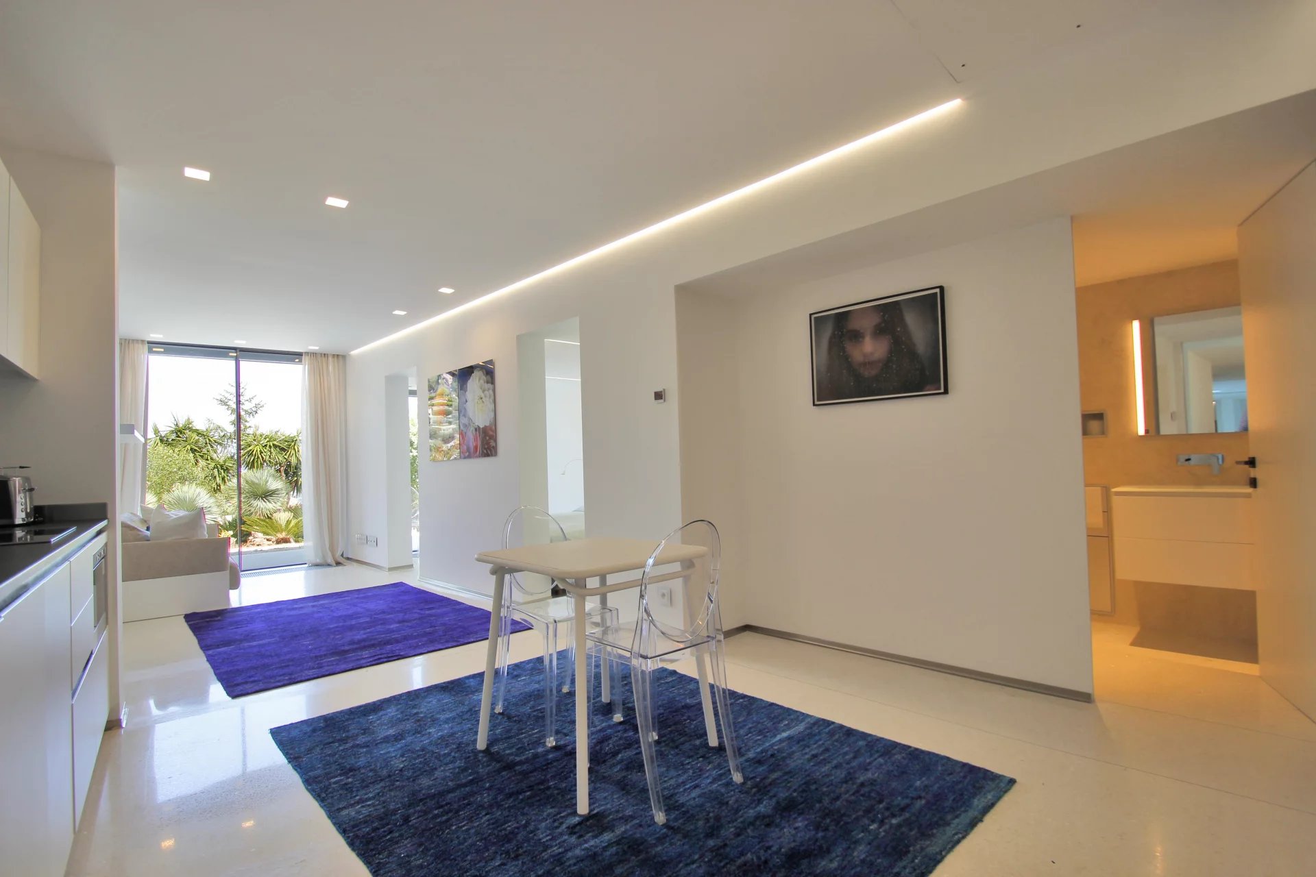 BEAUSOLEIL: Moyenne Corniche - breathtaling modern villa - 5 bedrooms - Panoramic sea view