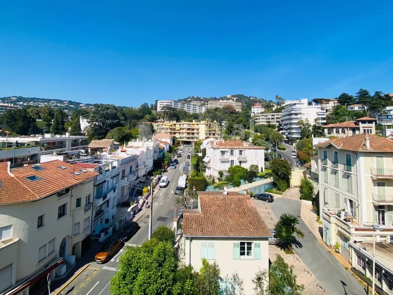 Cannes - Appartement lumineux avec grande terrasse