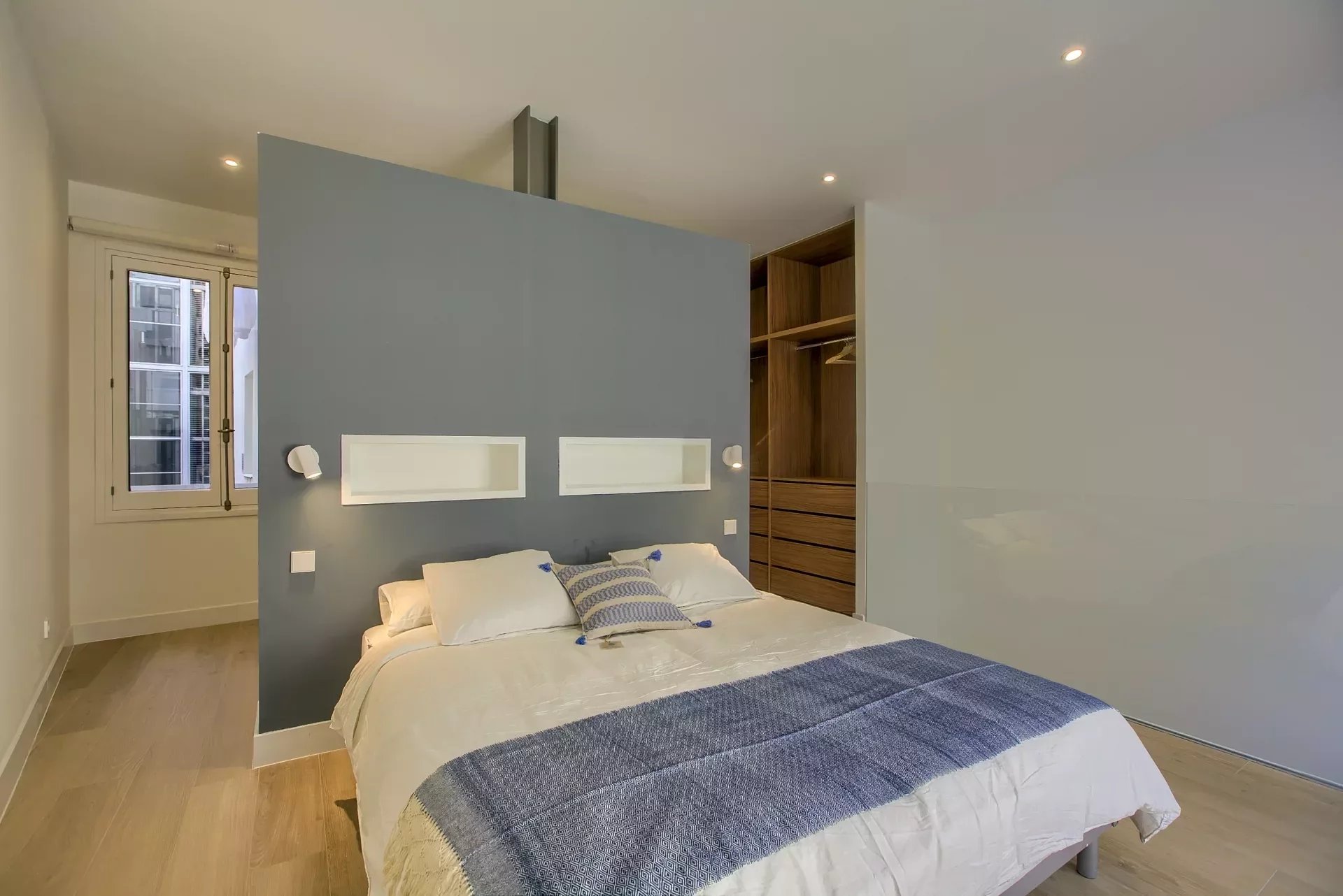Madrid - Chamberi - Almagro - Triplex meublé de 2 chambres à coucher avec piscine privée - picture 11 title=