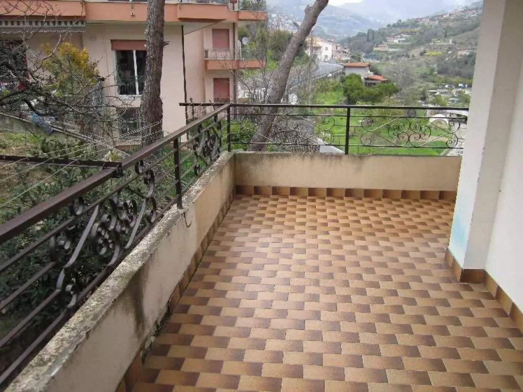 Sale Apartment - Bordighera Borghetto San Nicolò - Italy