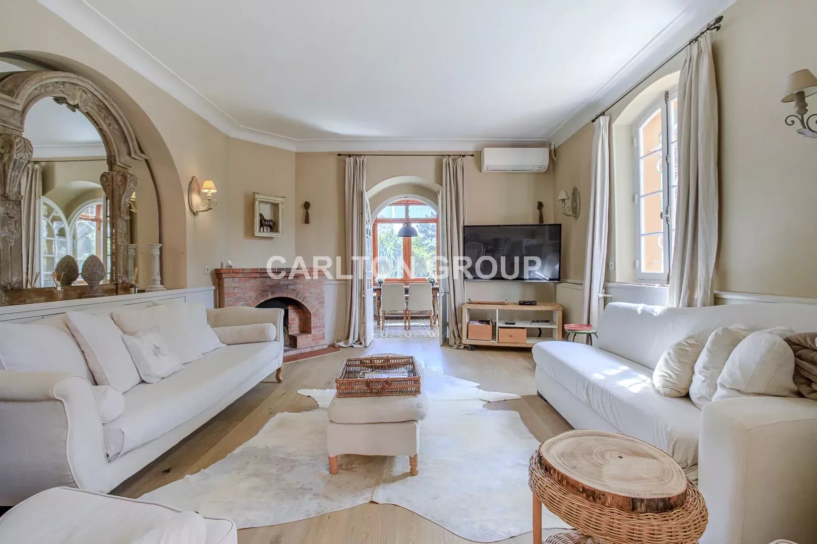 A Magnificent 7 Bedroom Bastide Nestled In The Historic City of Antibes