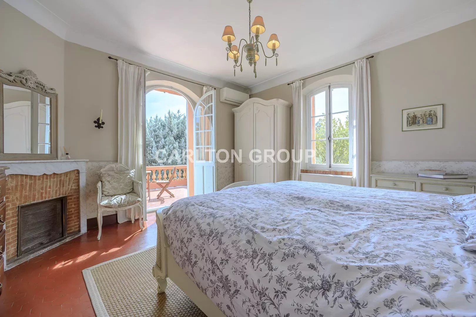 A Magnificent 7 Bedroom Bastide Nestled In The Historic City of Antibes