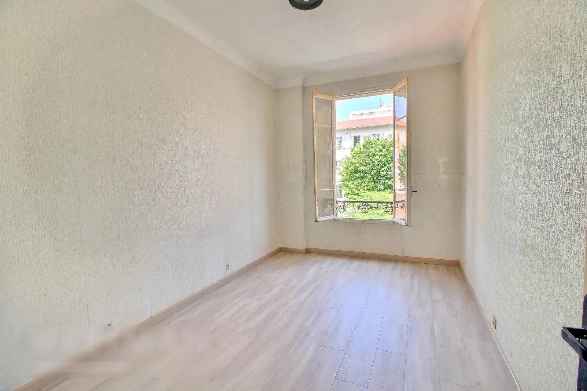 2 bedroom apartment with open view