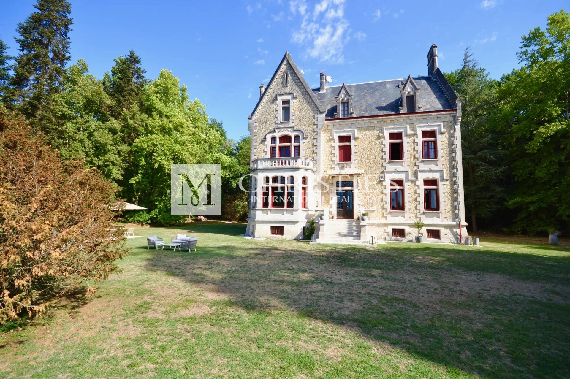 Enchanting Chateau with 9 hectares of land near Bergerac