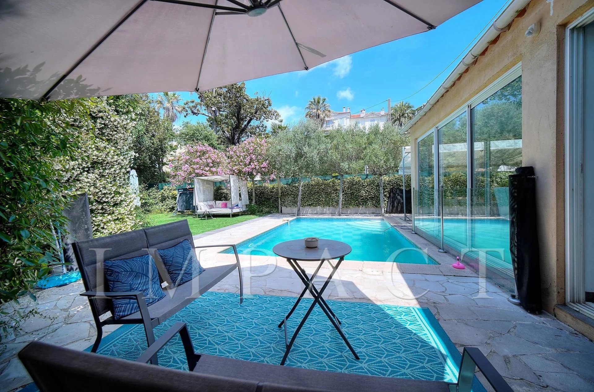 Cannes - Villa with pool for rent