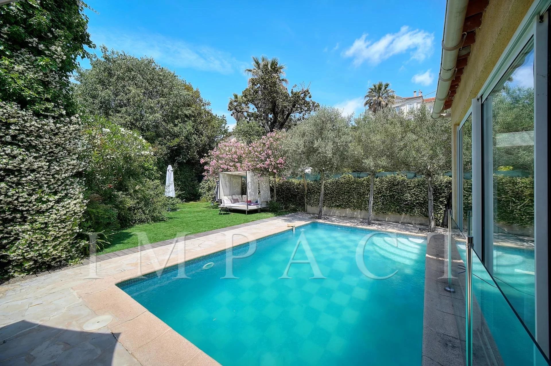 Cannes  - Villa avec piscine à louer