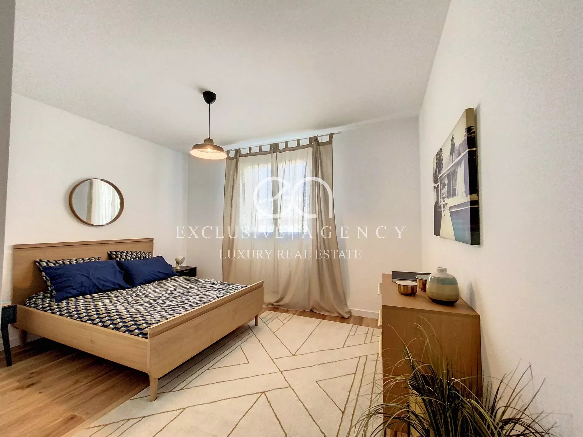 LE CANNET APARTMENT 4 BEDROOMS 157 SQM, 50 SQM TERRACE WITH SEA VIEW
