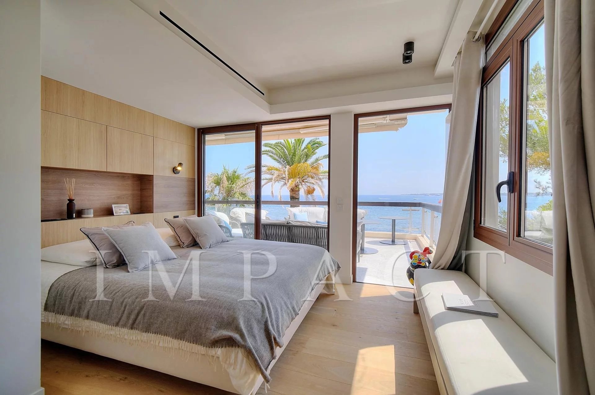 Cannes - Palm Beach - Unique waterfront penthouse