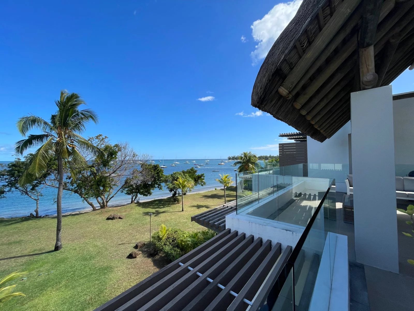 BLACK RIVER - Penthouse with sea view - 4 Bedrooms