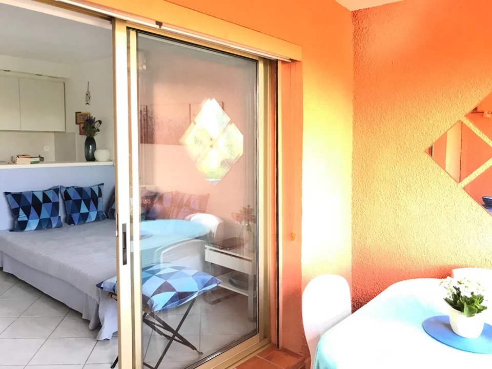 Beautiful studio directly by the sea for 3 persons  * BM G4 *.