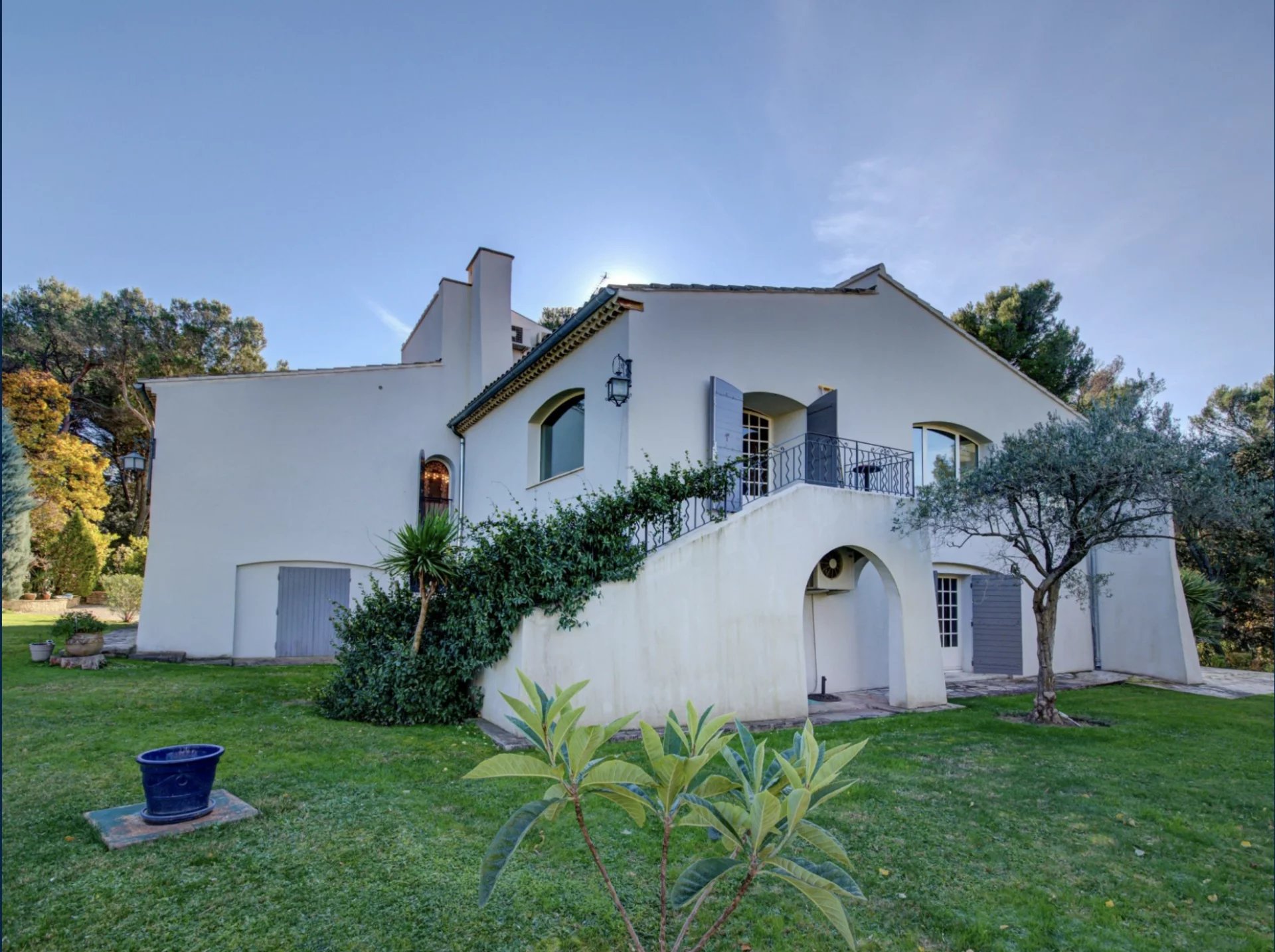 Sale Property - Aix-en-Provence Sud