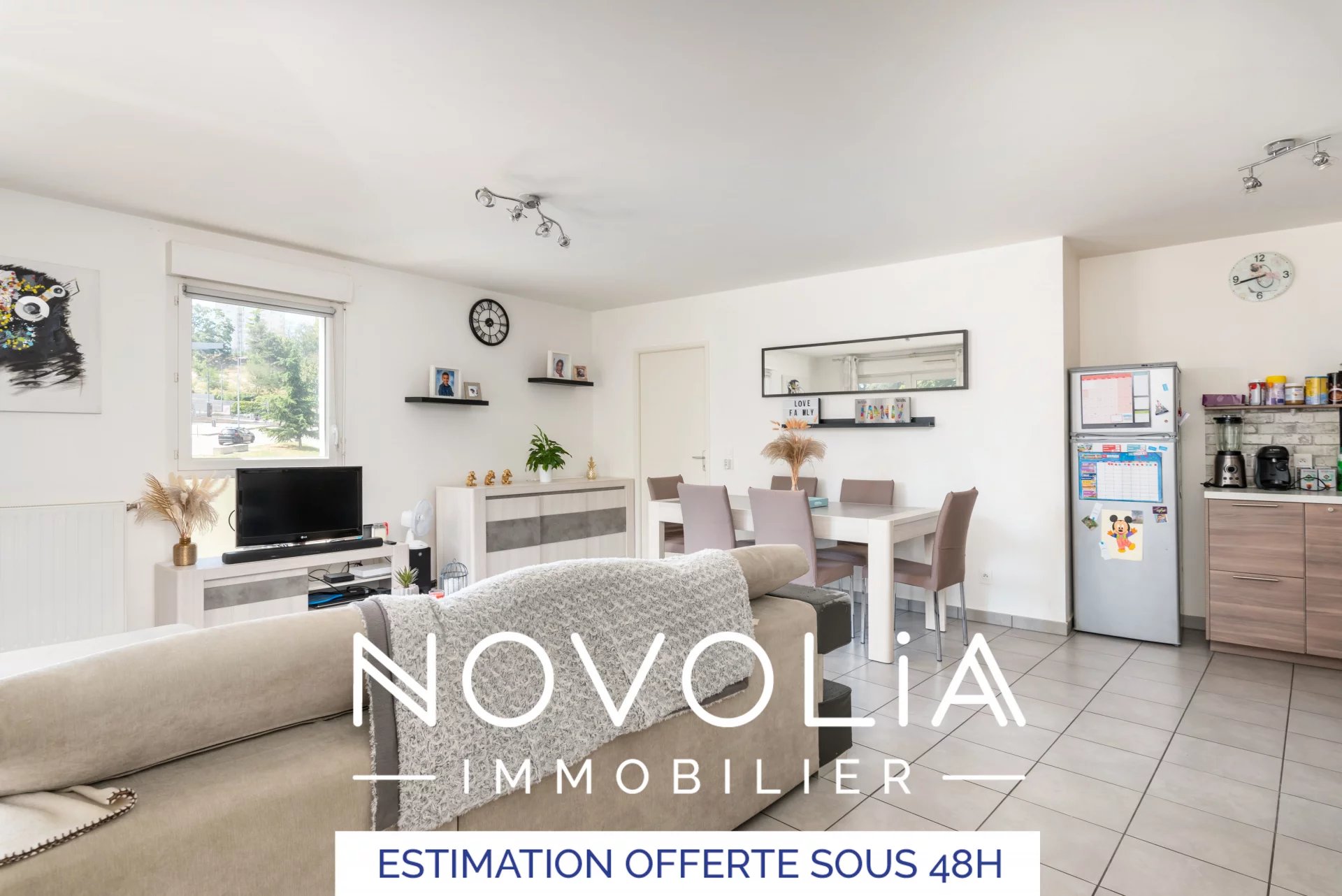 Achat Appartement, Surface de 95 m²/ Total carrez : 85 m², 4 pièces, Vénissieux (69200)