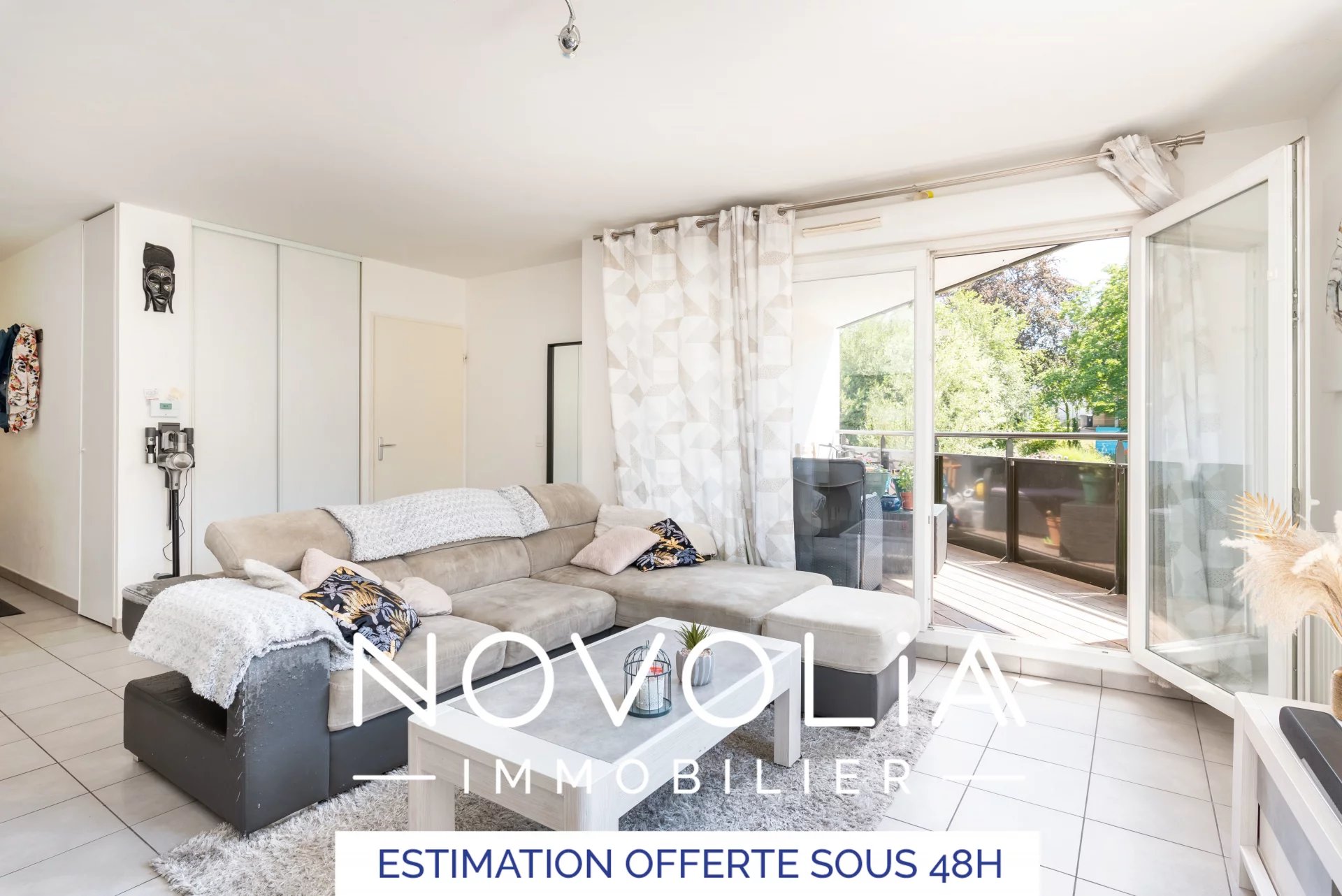 Achat Appartement Surface de 95 m²/ Total carrez : 85 m², 4 pièces, Vénissieux (69200)