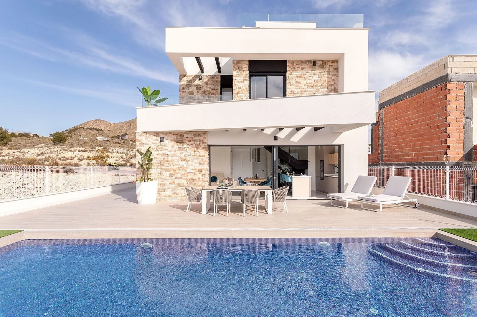 Modern new build villa with sea views for sale in Finestrat