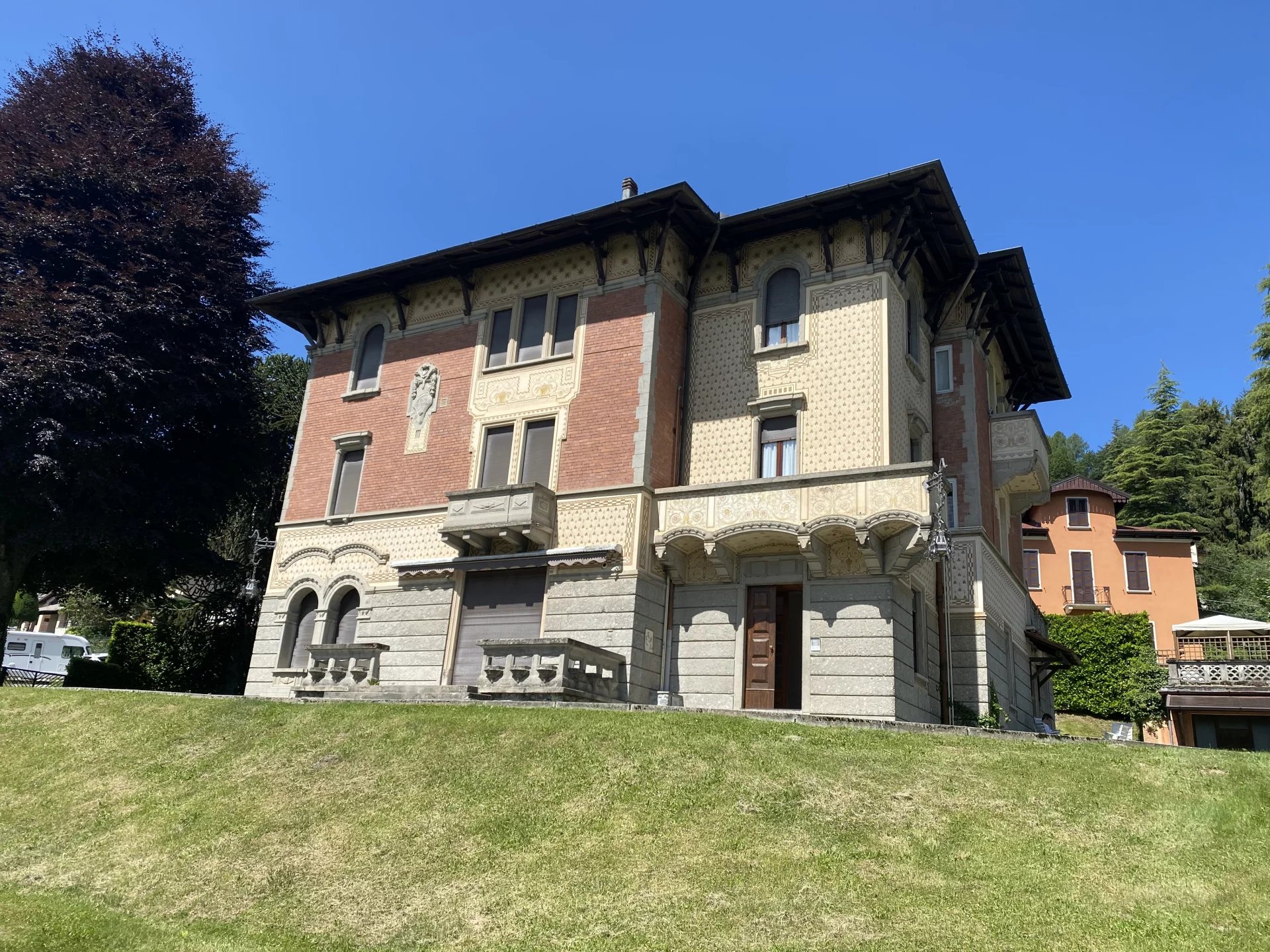 Sale Apartment - Alta Valle Intelvi - Italy