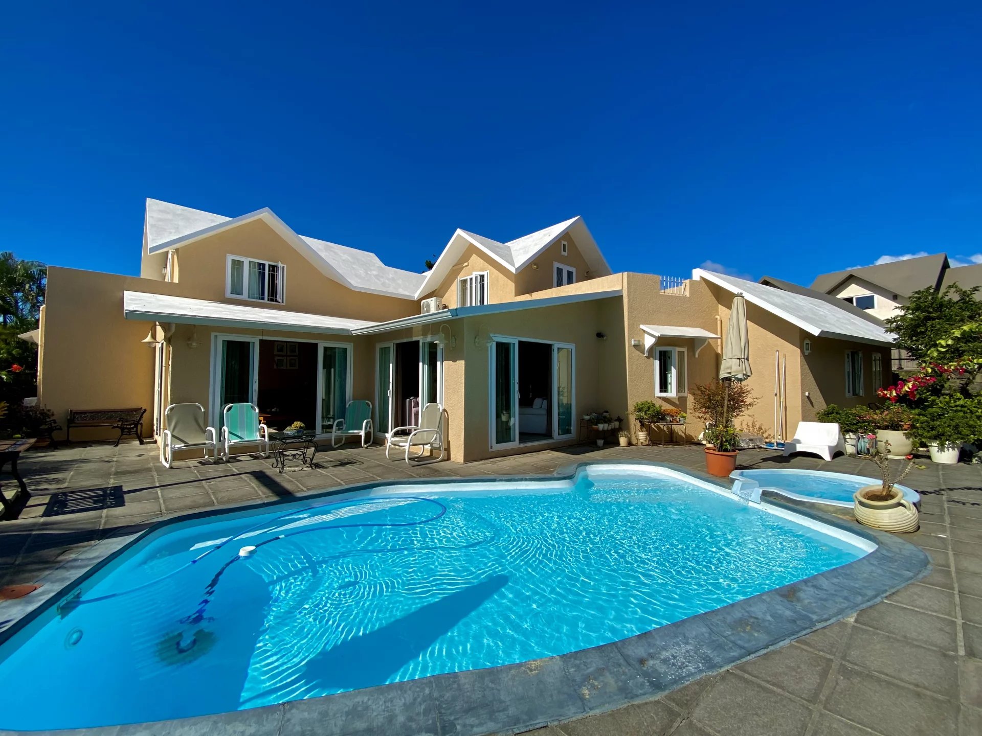 Villa Grand Baie - picture 2 title=