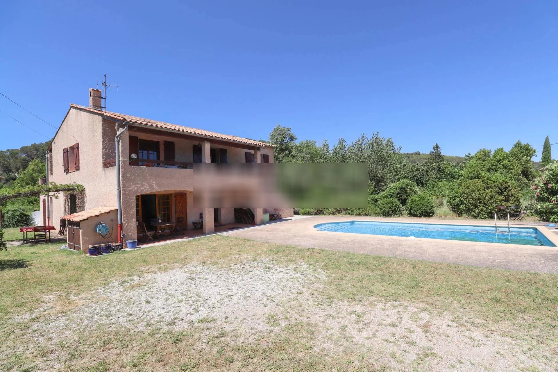 Provencal villa in a quiet residential area with a lovely view