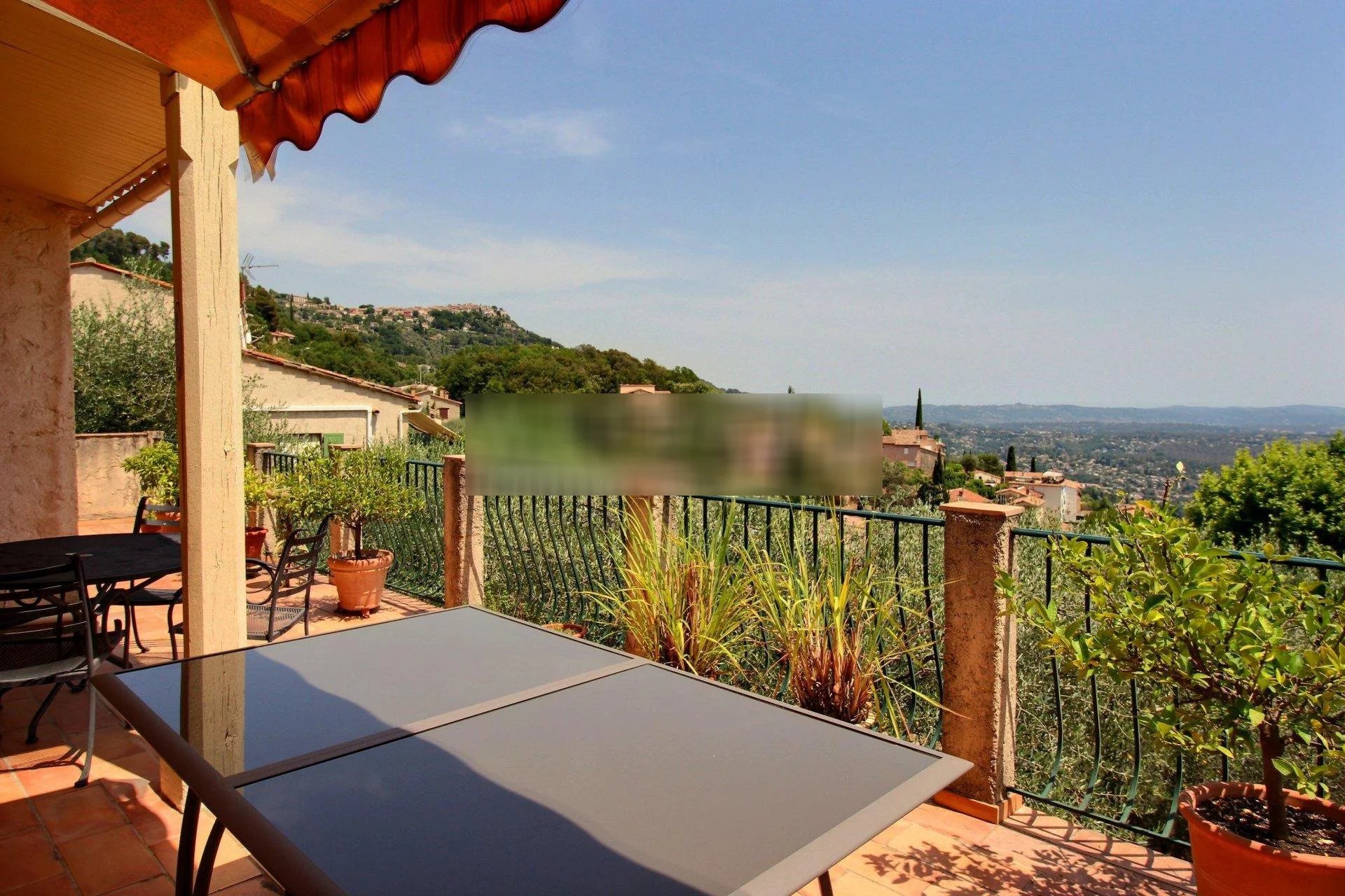 Charmante villa provençale avec vue panoramique sur la mer et les montagnes