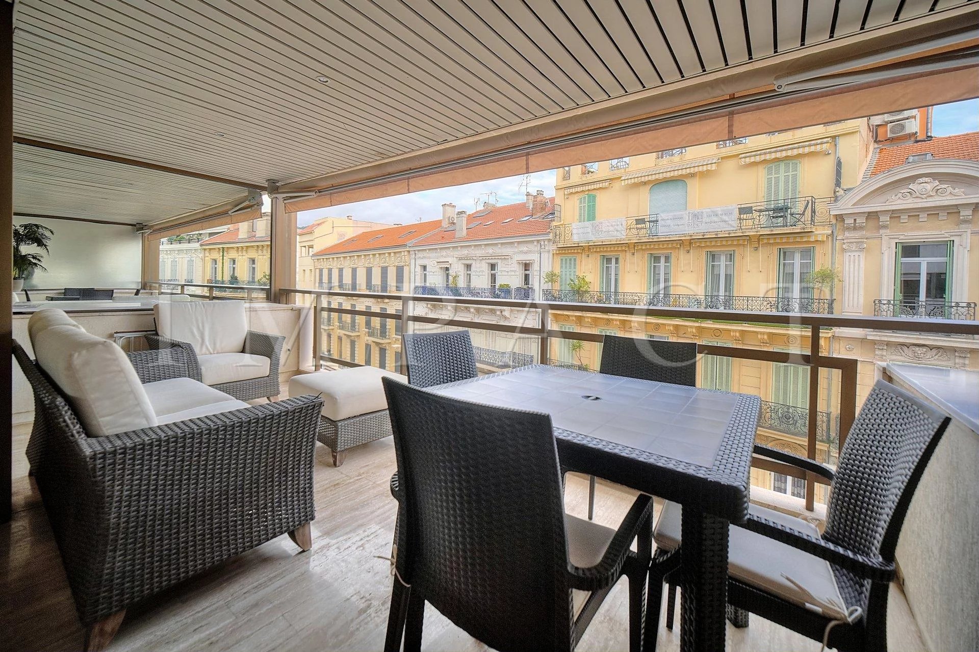 Cannes Central apartment for rent