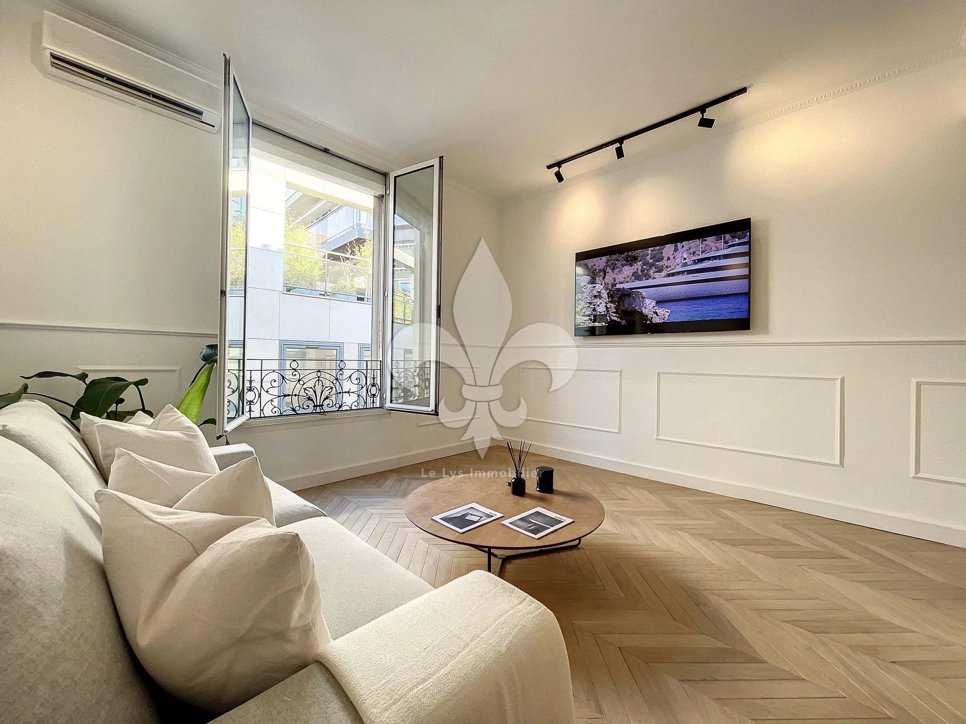 Cannes - Banane : Duplex entièrement rénové