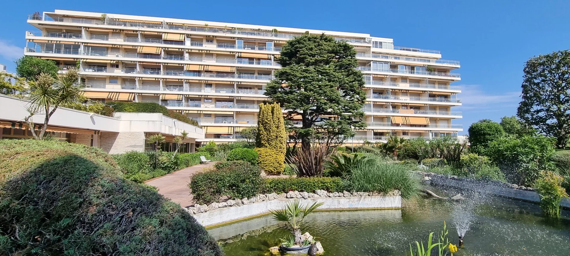 Nyrenoverad lägenhet i Cannes till salu Basse Californie Parc de la Croisette