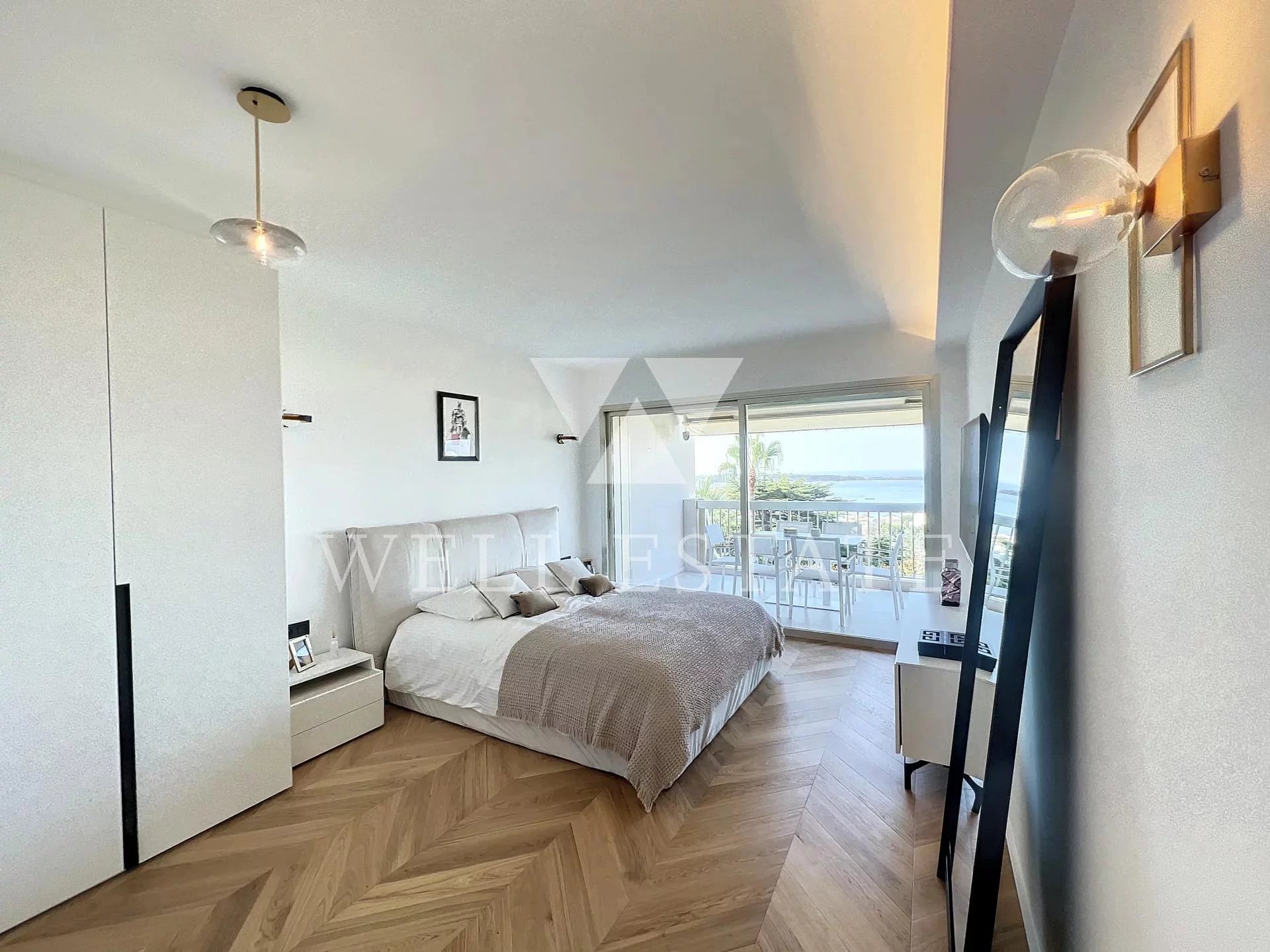Канны Калифорния квартира 110м2 с 3 спальнями и панорамным видом на море