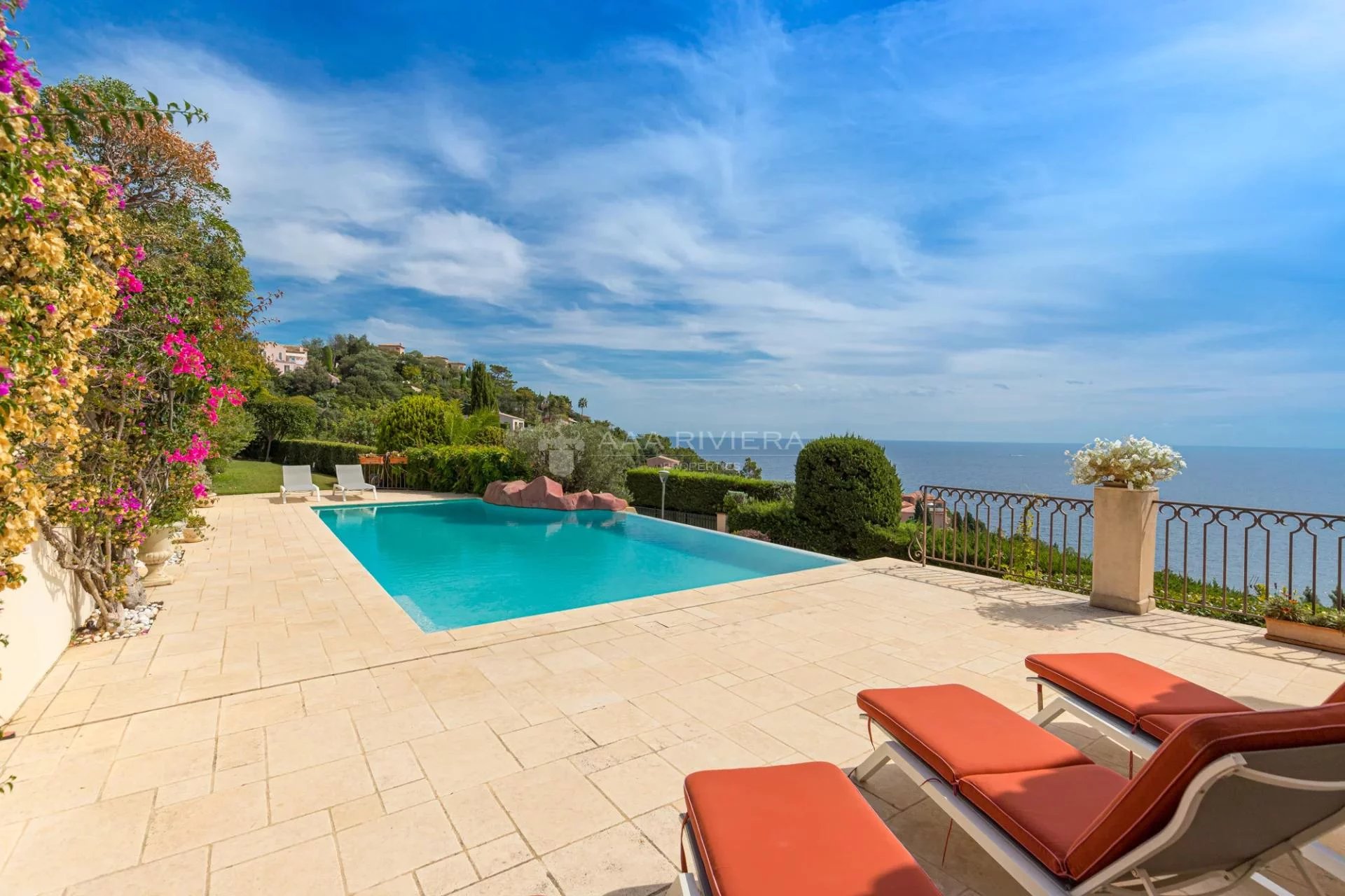 SOLD - Spectacular sea view property