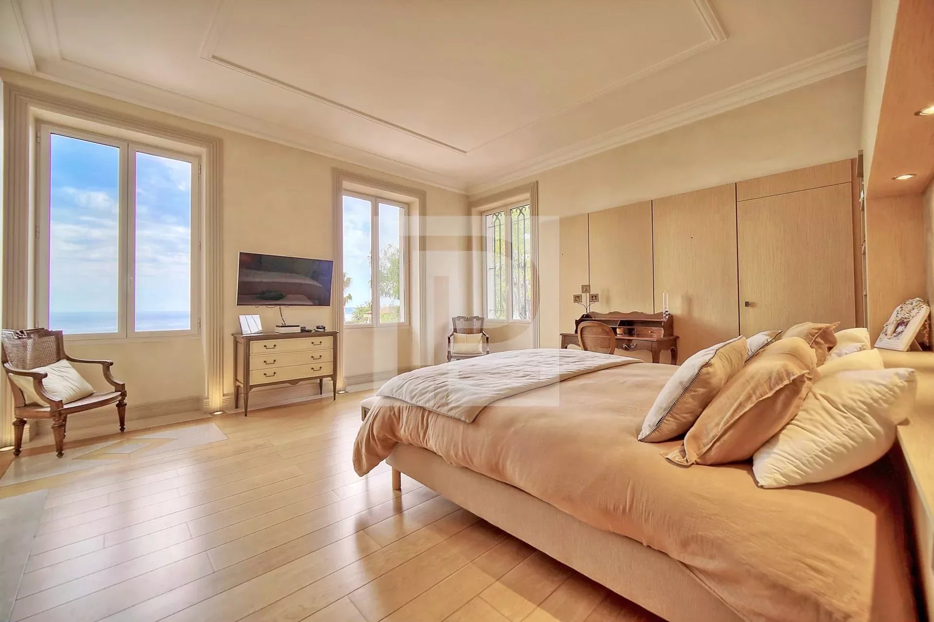 Luxury Villa with breathtaking sea view