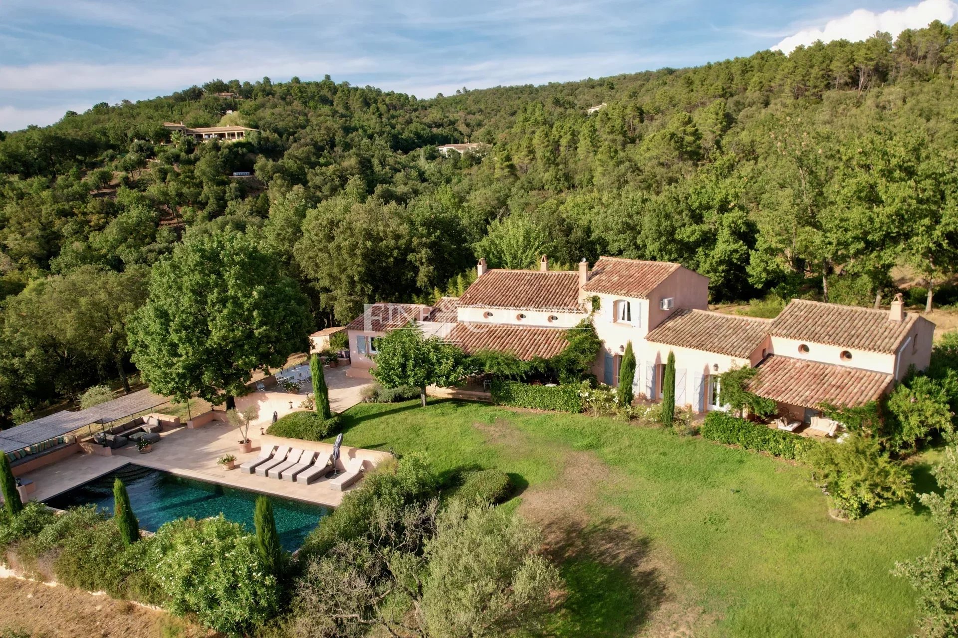 Villa For Sale in La Garde Freinet Accommodation in Cannes