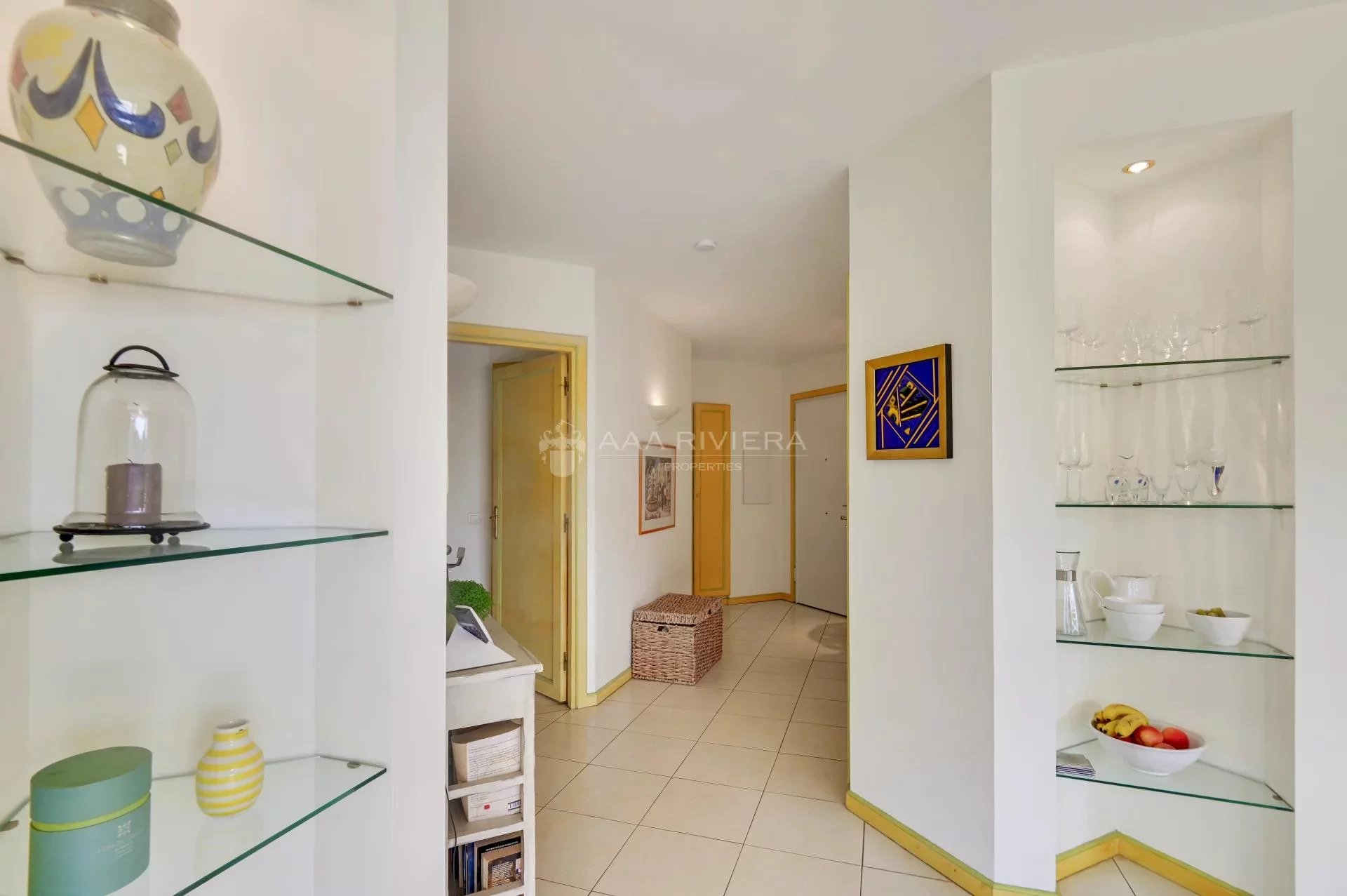 SOLD - Close to Mougins village with all the shops at your doorstep set in green surroundings