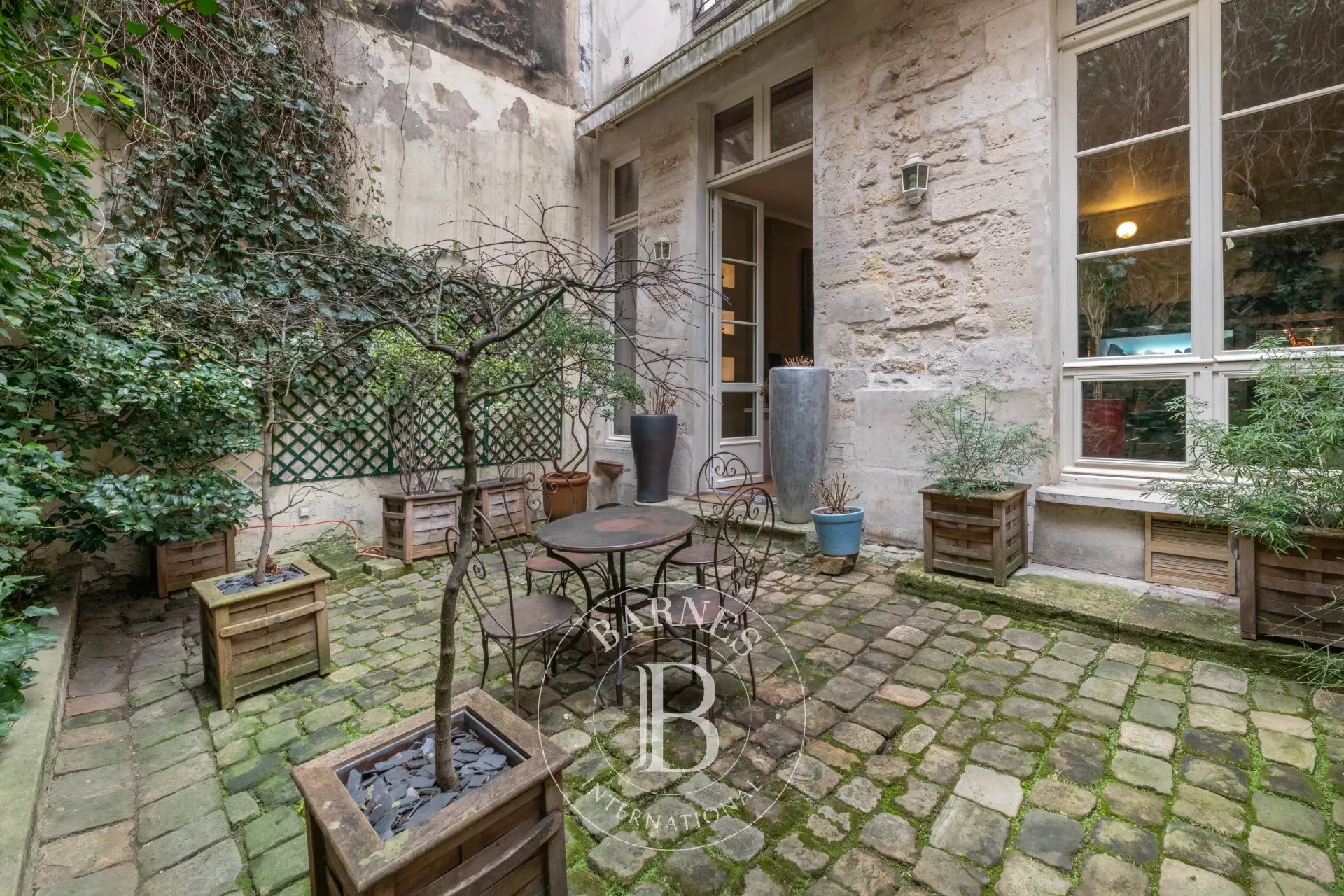 Vente appartement – Paris 3 – Enfants rouges – Comme une maison - Jardin - Exclusivité