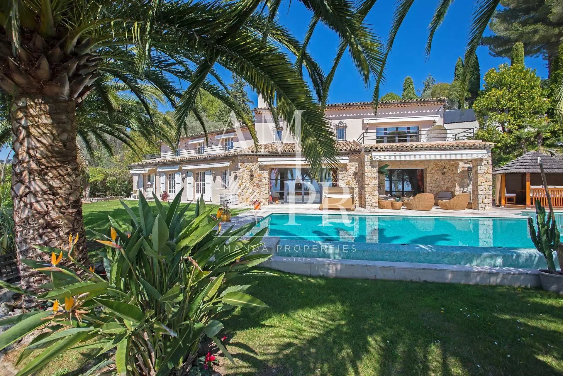 Superbe villa - Vue mer panoramique - Hauteurs de Cannes