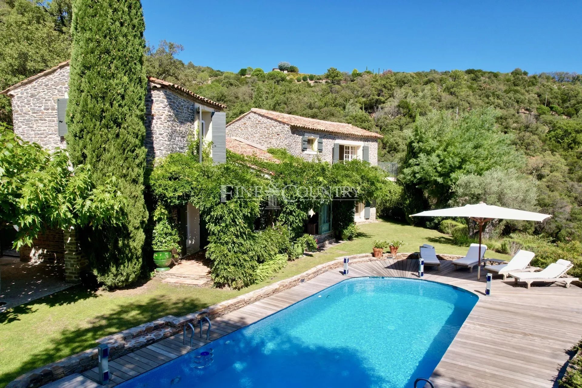 Photo of Villa For Sale in La Garde Freinet