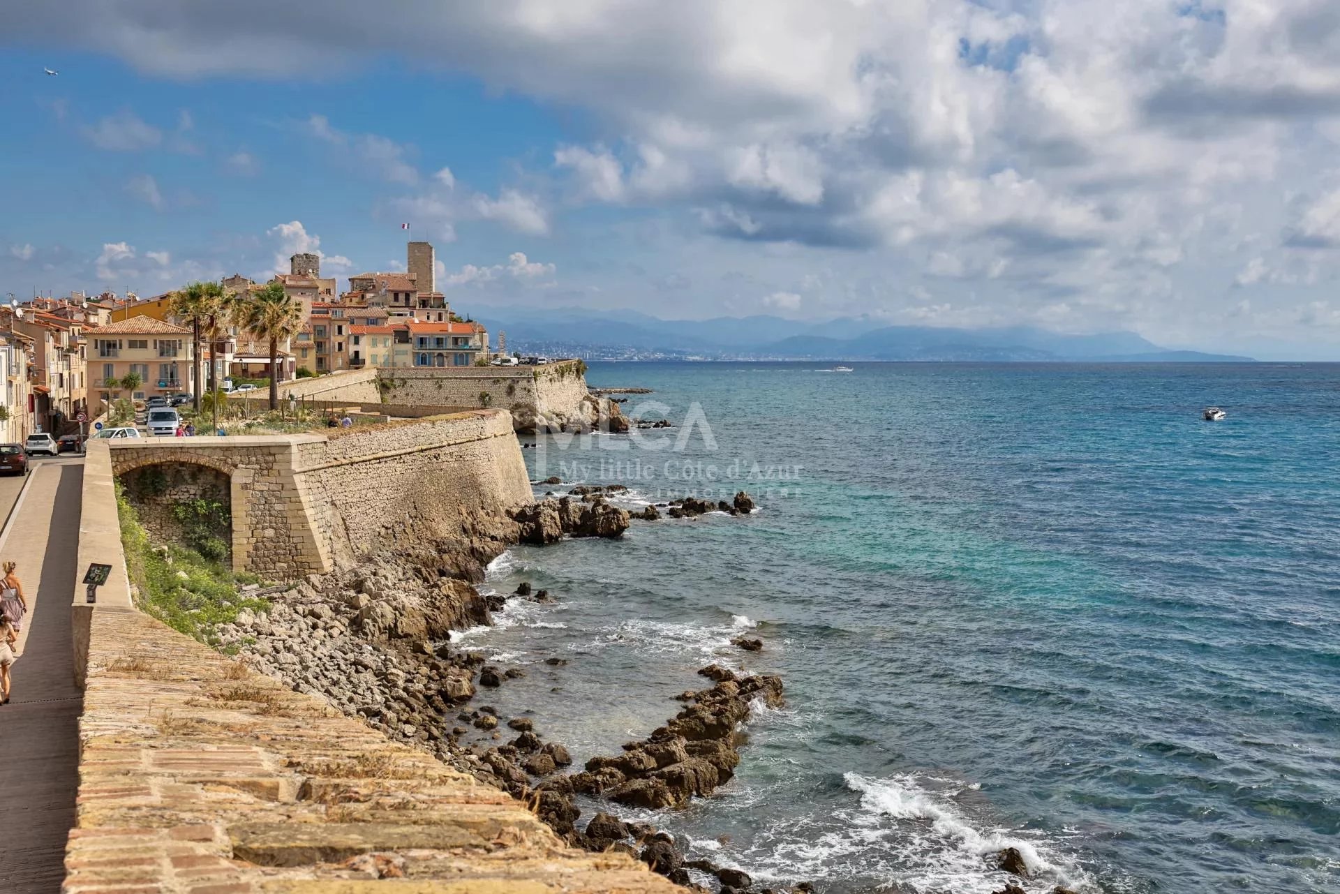 ANTIBES/ REMPARTS